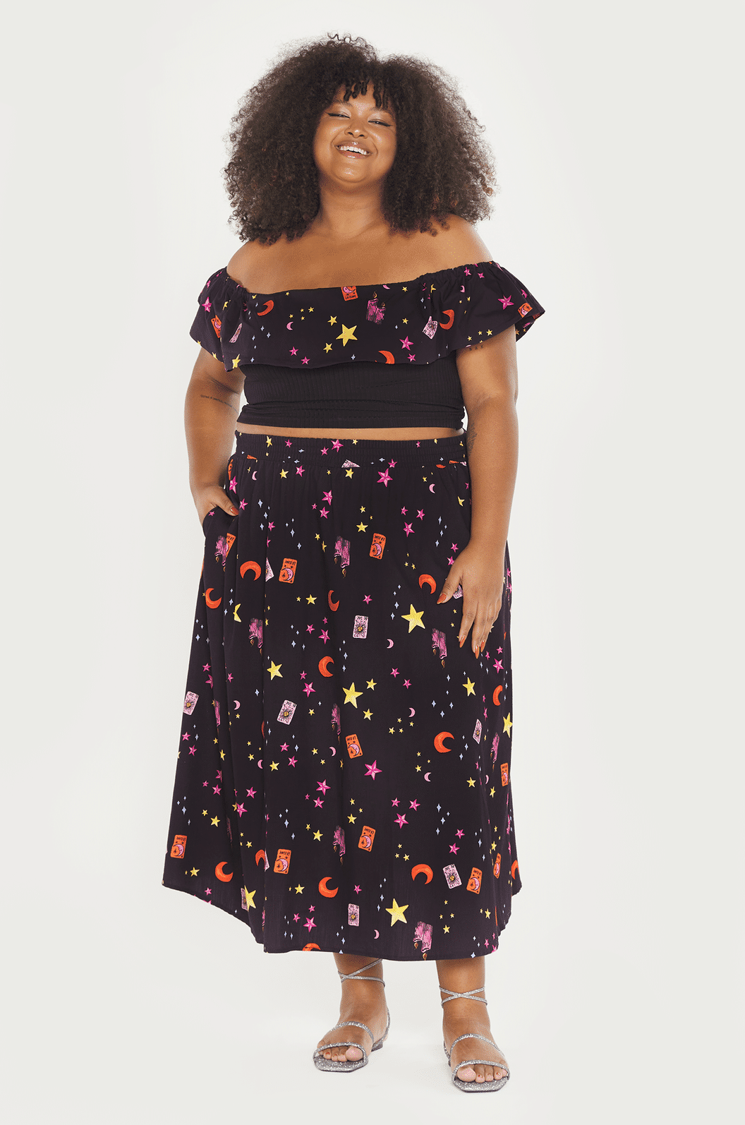 Cropped Com Babado Cosmos Estampado Cropped Com Babado Cosmos Estampado