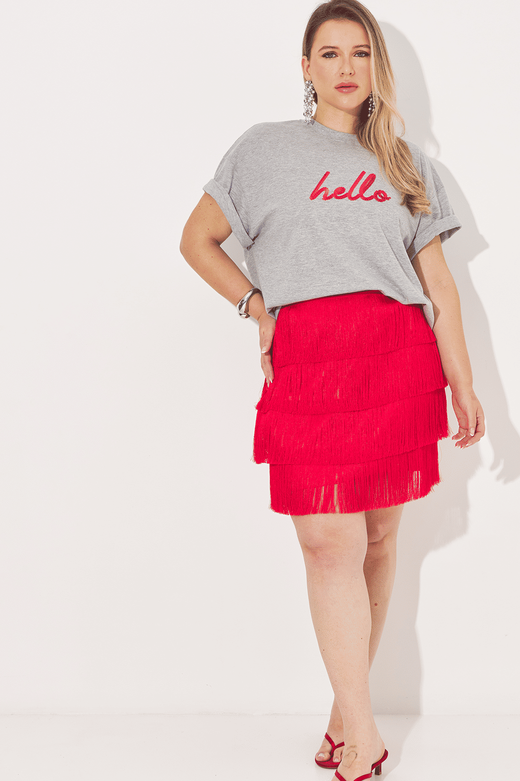 T-shirt Bordada Boxy Hello Cinza Mescla