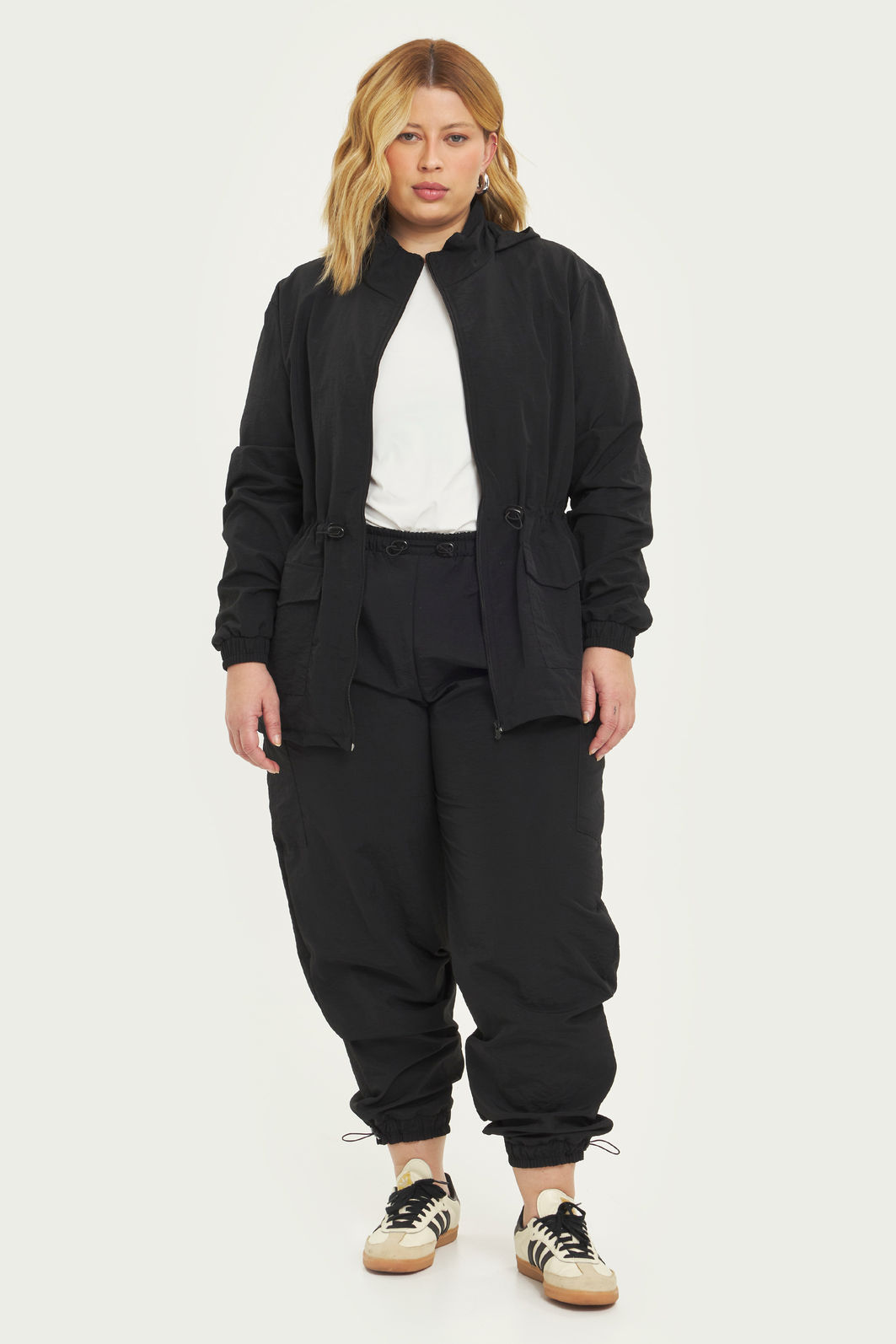 Jaqueta Parka Esportiva Bianca Preto Jaqueta Parka Esportiva Bianca Preto