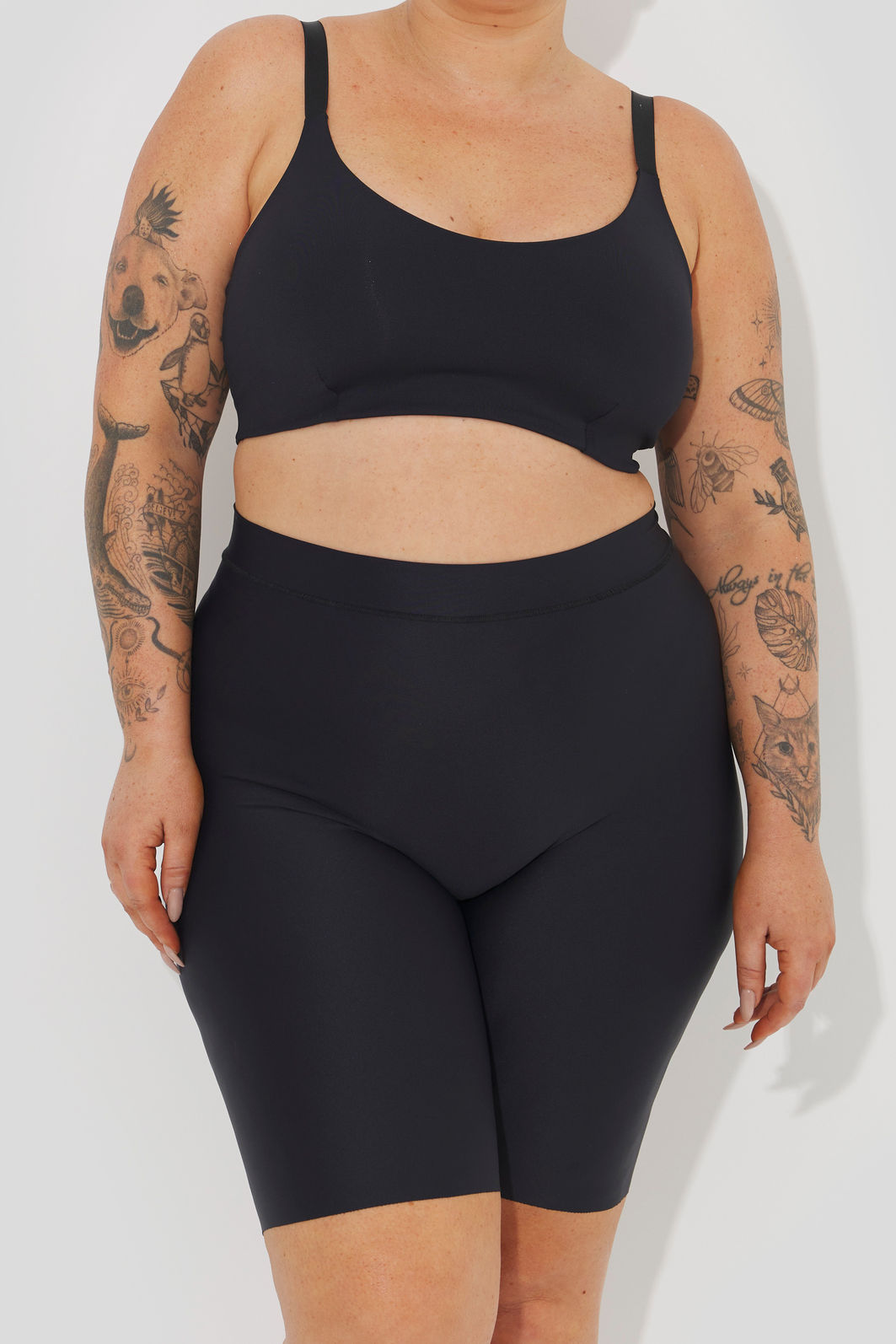 Bermuda Antiatrito Soft Touch Plus Size Preto Bermuda Antiatrito Soft Touch Plus Size Preto