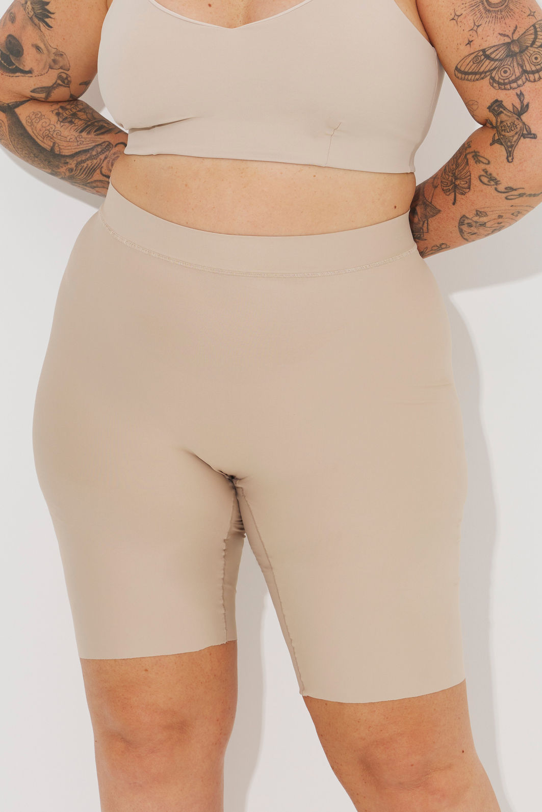 Bermuda Antiatrito Soft Touch Plus Size Bege Bermuda Antiatrito Soft Touch Plus Size Bege