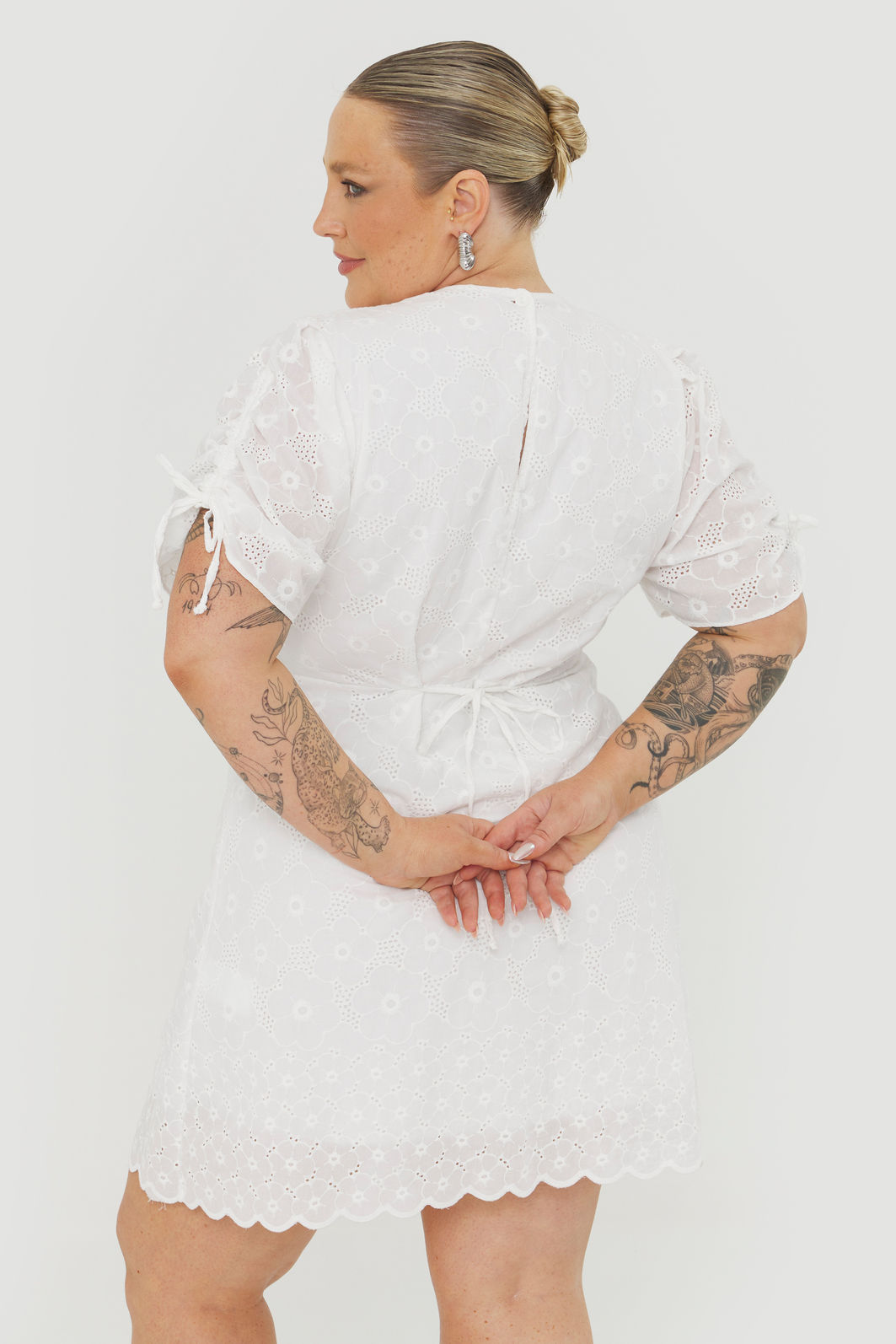 Vestido Curto Algodão Bordado Olímpia Off-White Vestido Curto Algodão Bordado Olímpia Off-White