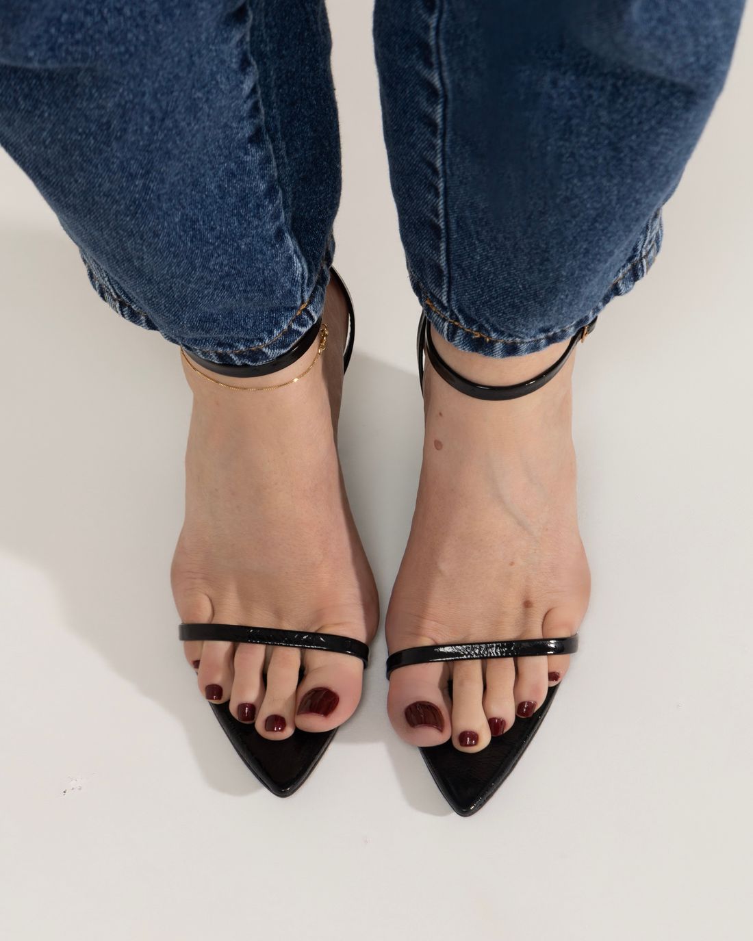 OLINDA – SANDÁLIA SALTO ANABELA PRETA OLINDA – SANDÁLIA SALTO ANABELA PRETA