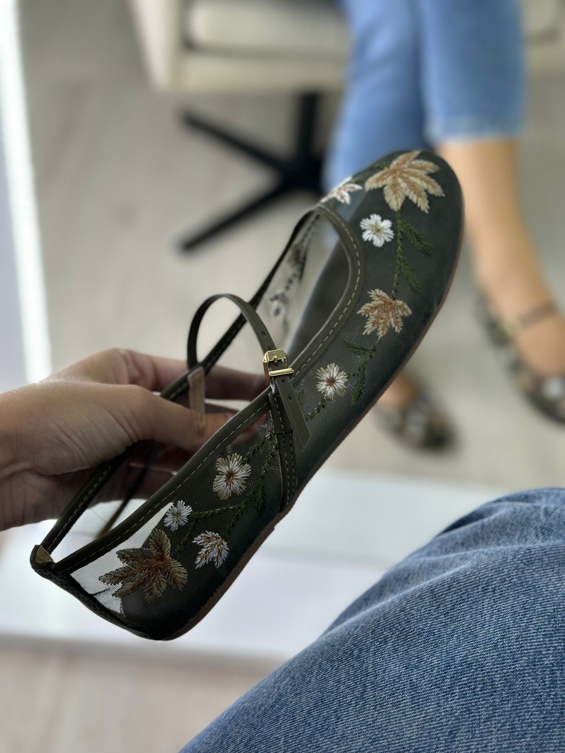 NAOMI - SAPATILHA TELA BORDADA VERDE ARMY