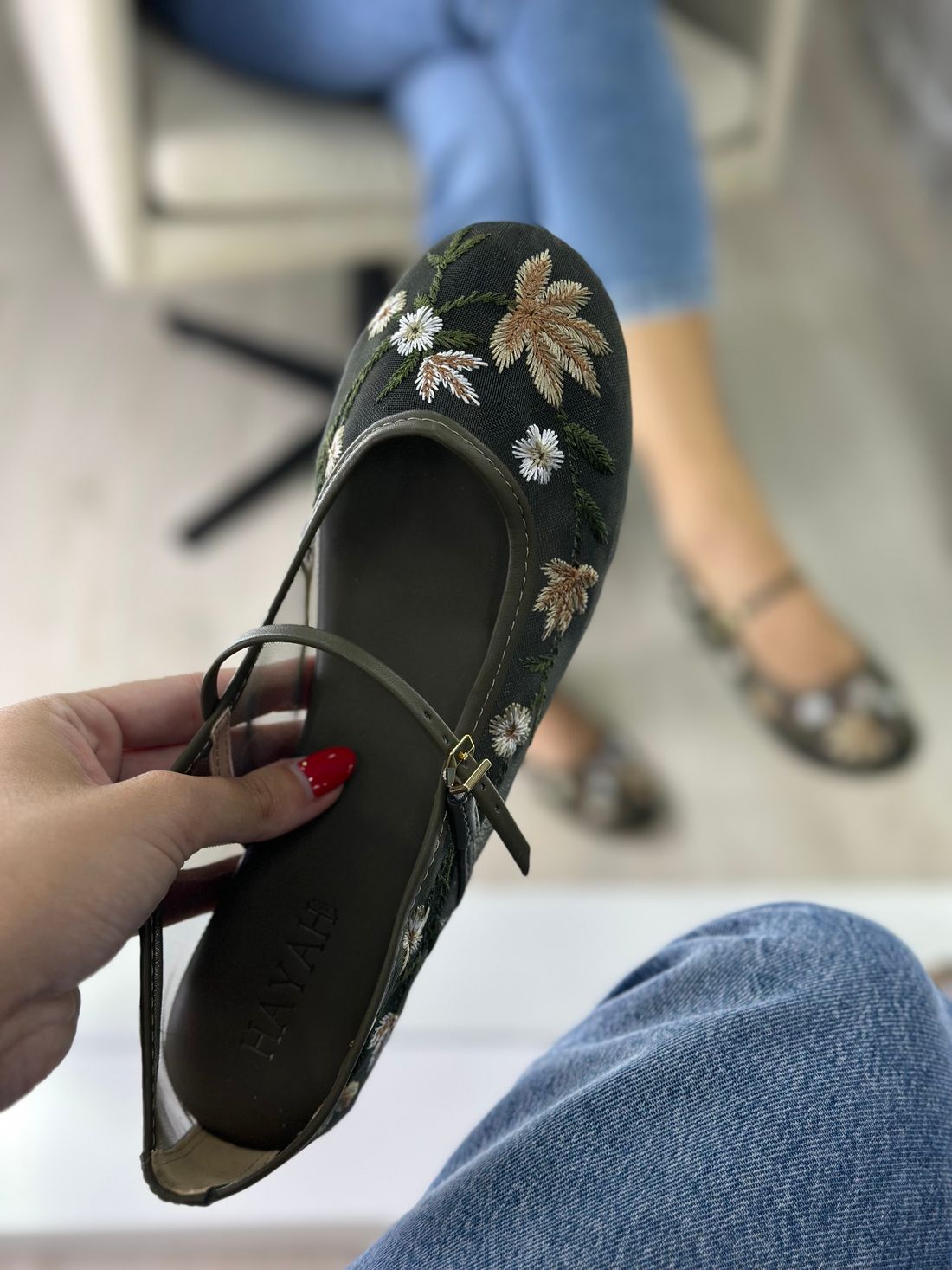 NAOMI - SAPATILHA TELA BORDADA VERDE ARMY