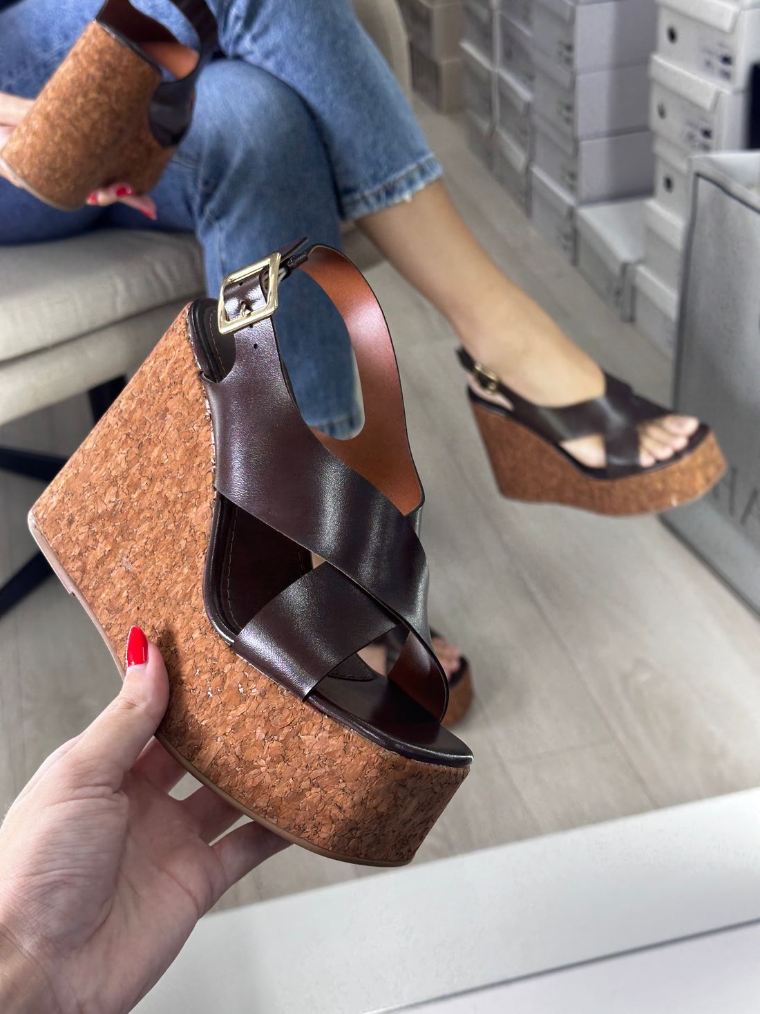 PATY - SANDÁLIA PLATAFORMA CORTIÇA MARROM PATY - SANDÁLIA PLATAFORMA CORTIÇA MARROM