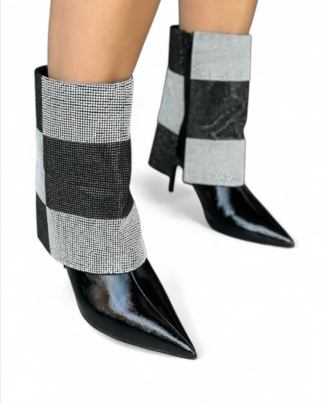 BRUNA - BOTA VERNIZ CANO MÉDIO CAPA PB PRETA