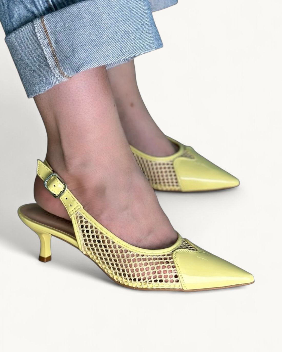 LAISA - SCARPIN SLINGBACK CORAÇÃO TELA MANTEIGA