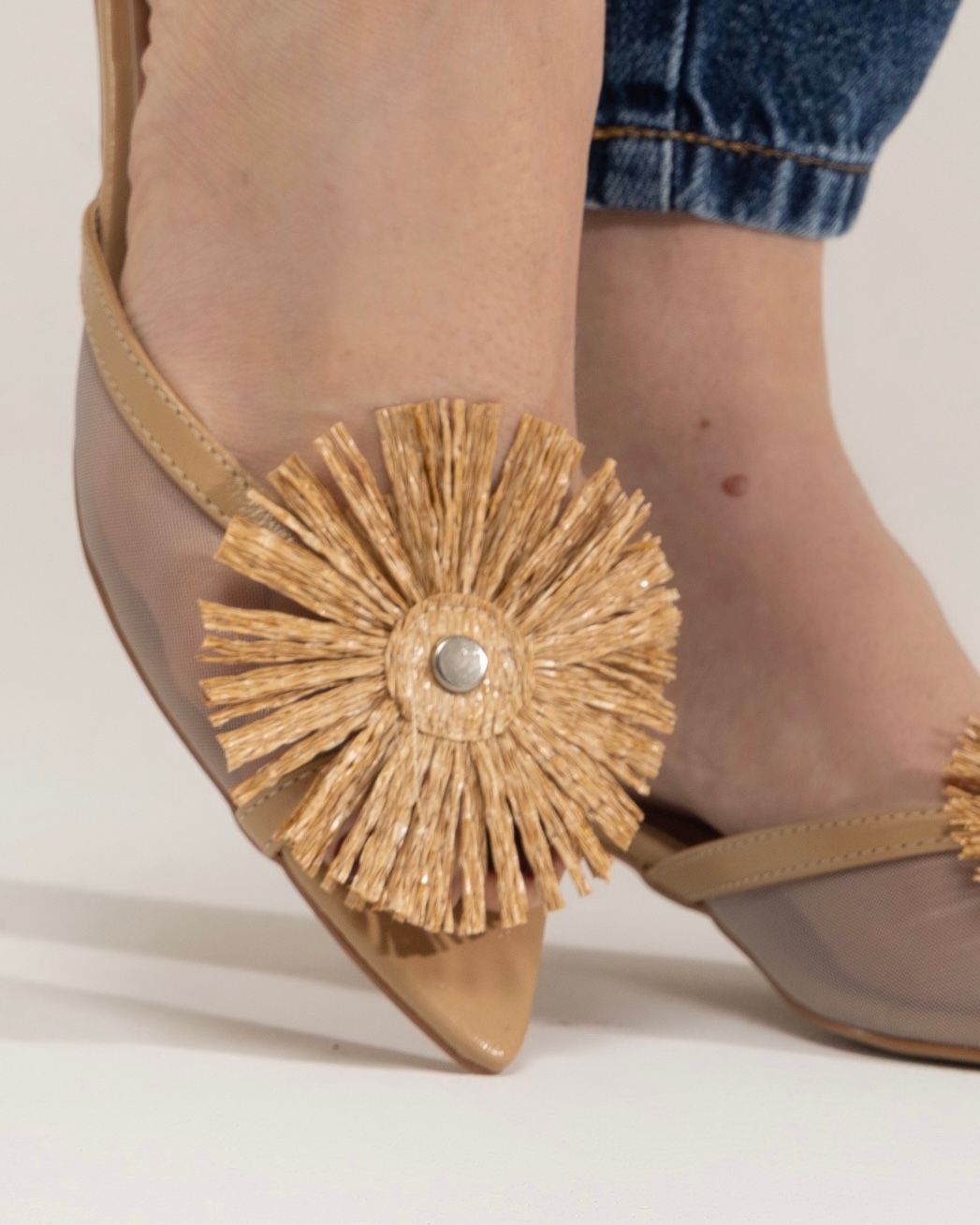 TRANCOSO – TAMANCO TELA COM FLOR EM PALHA TRIGO TRANCOSO – TAMANCO TELA COM FLOR EM PALHA TRIGO