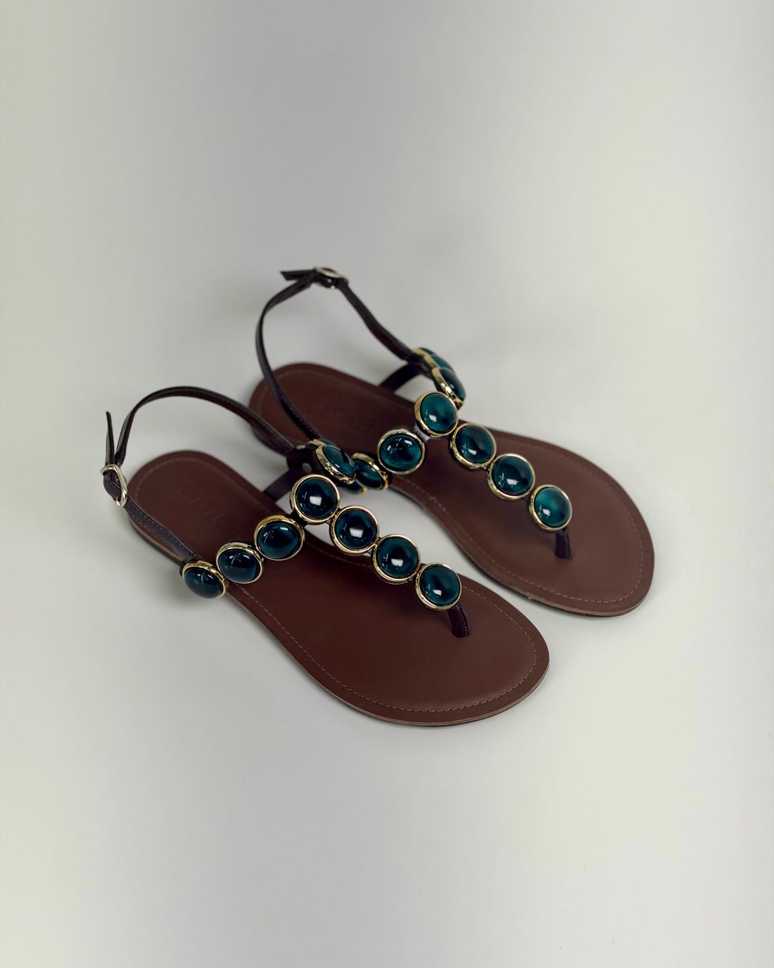 SURI - FLAT RASTEIRA COM PEDRAS CAFÉ SURI - FLAT RASTEIRA COM PEDRAS CAFÉ