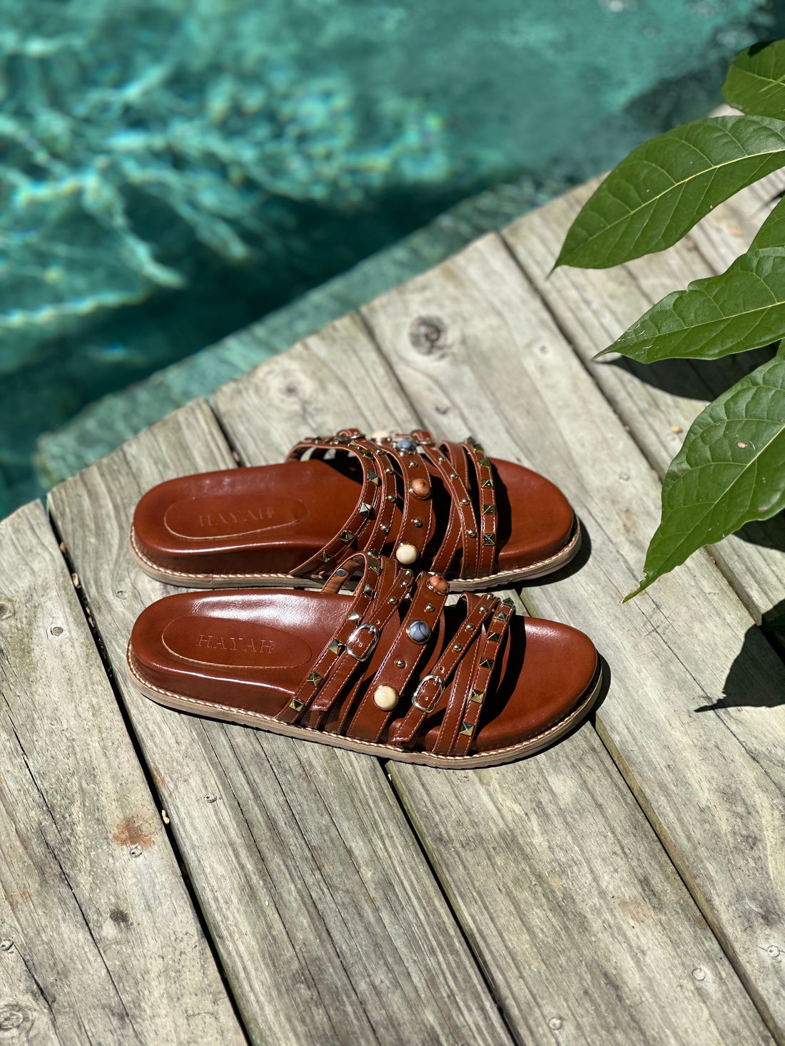 JERI - BIRKEN CARAMELO COM PEDRAS COLORIDAS