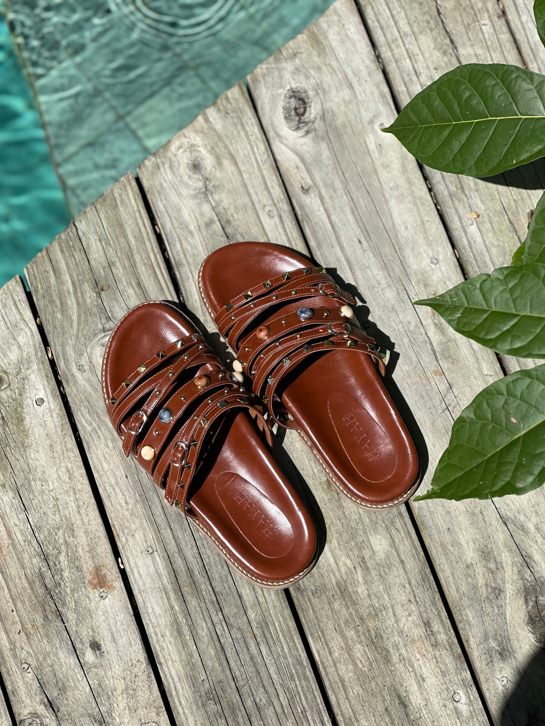 JERI - BIRKEN CARAMELO COM PEDRAS COLORIDAS