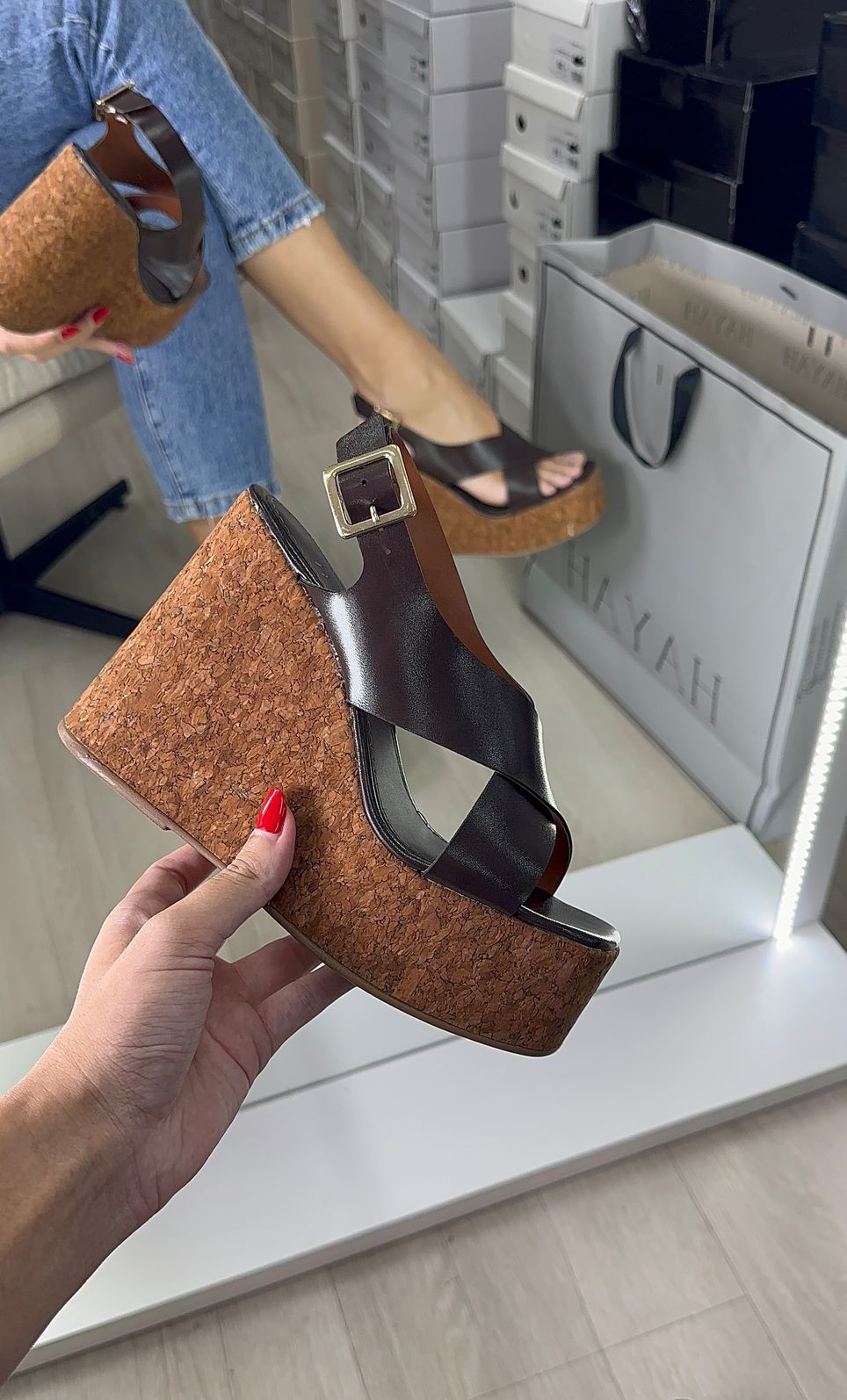 PATY - SANDÁLIA PLATAFORMA CORTIÇA MARROM PATY - SANDÁLIA PLATAFORMA CORTIÇA MARROM