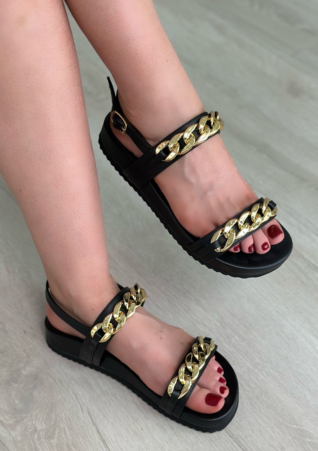 KIARA – PAPETE CORRENTE PRETA