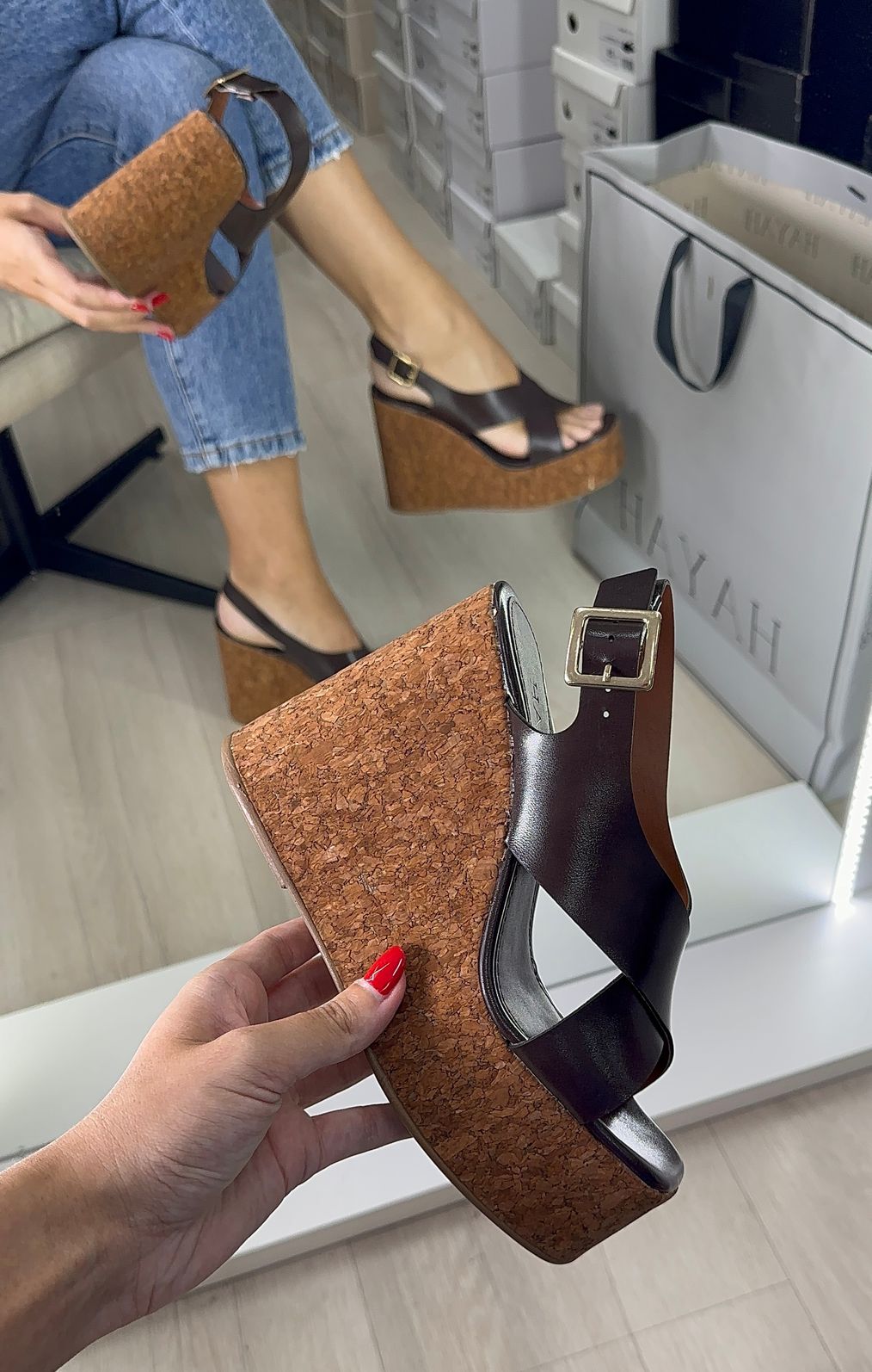 PATY - SANDÁLIA PLATAFORMA CORTIÇA MARROM PATY - SANDÁLIA PLATAFORMA CORTIÇA MARROM