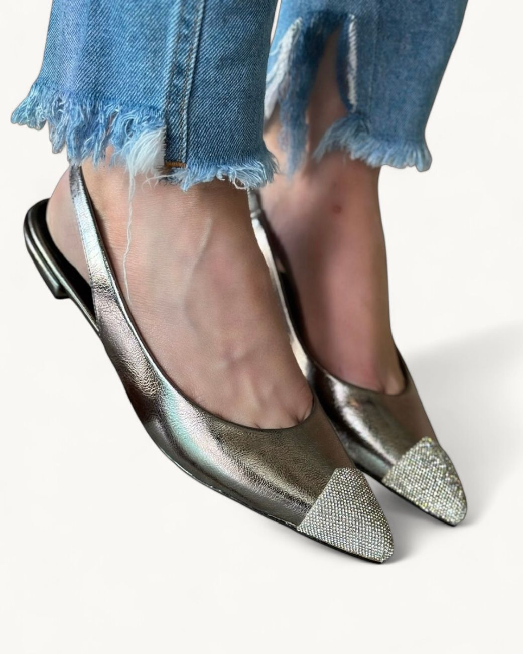 STELLA - SAPATILHA SLINGBACK BIQUEIRA STRASS PRATA STELLA - SAPATILHA SLINGBACK BIQUEIRA STRASS PRATA