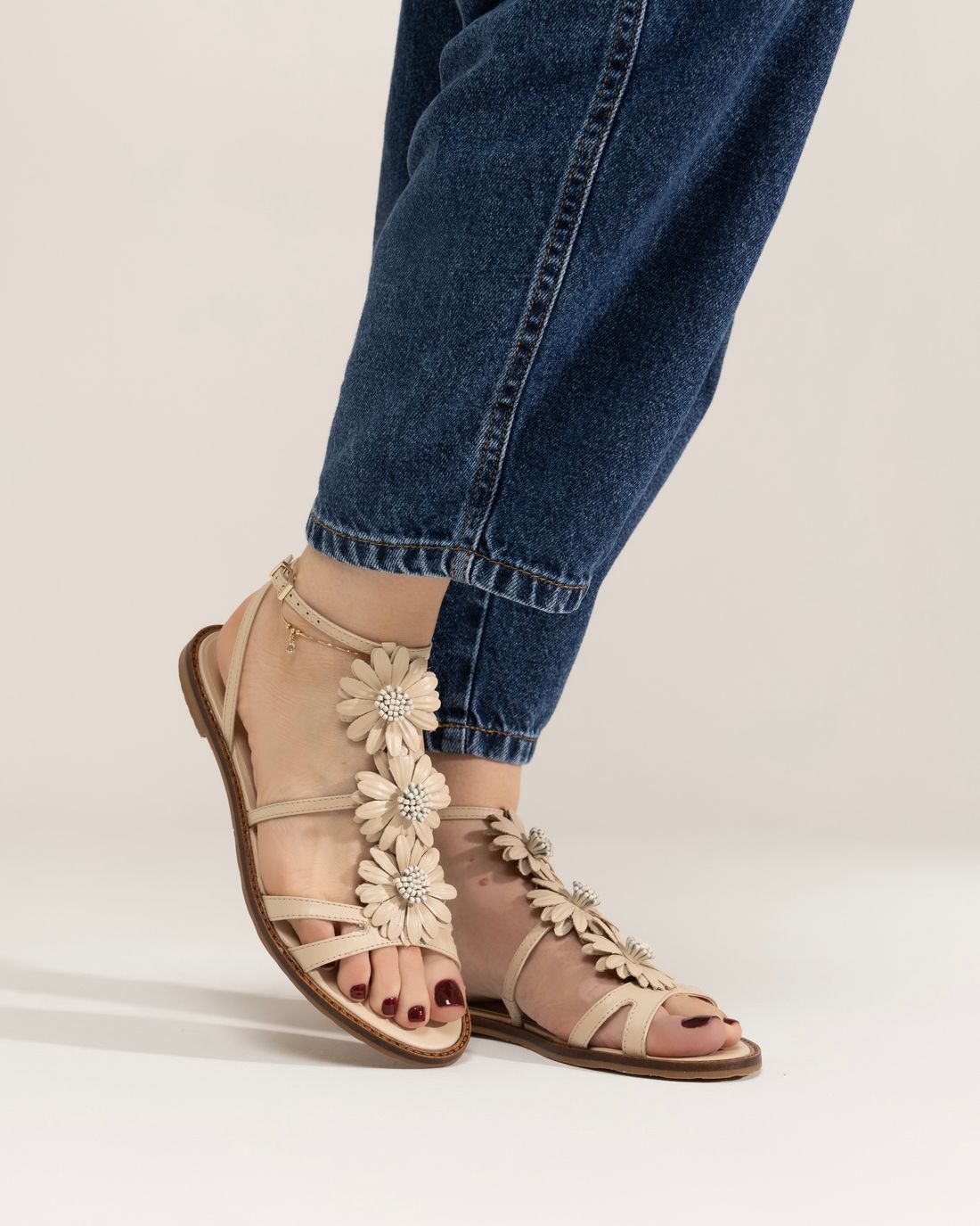 BRISA  - FLAT FLORES NUDE