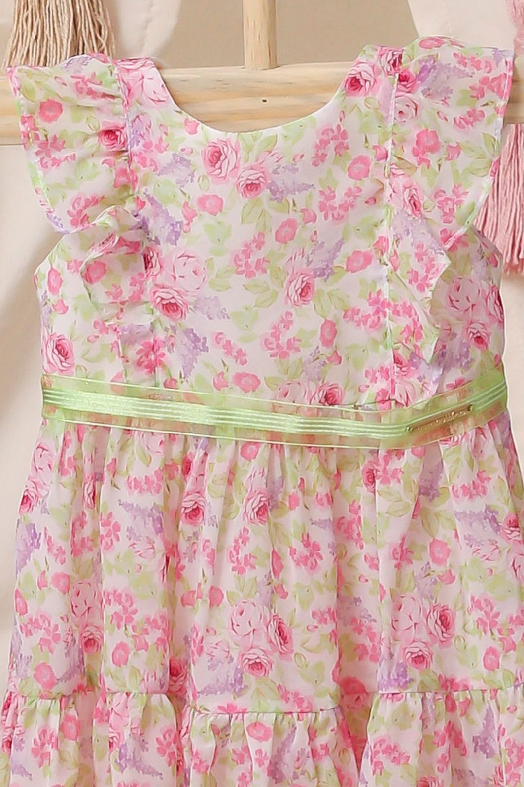 Vestido de chiffon com estampa floral Vestido de chiffon com estampa floral