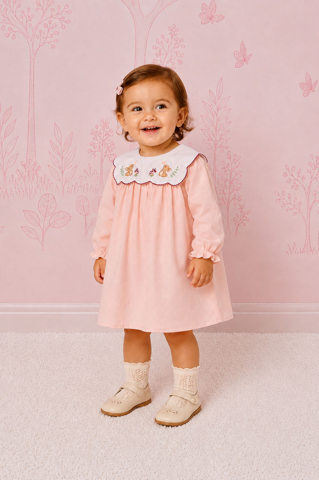 Vestido De Tricoline Com Coelhos Bordados Na Gola Vestido De Tricoline Com Coelhos Bordados Na Gola