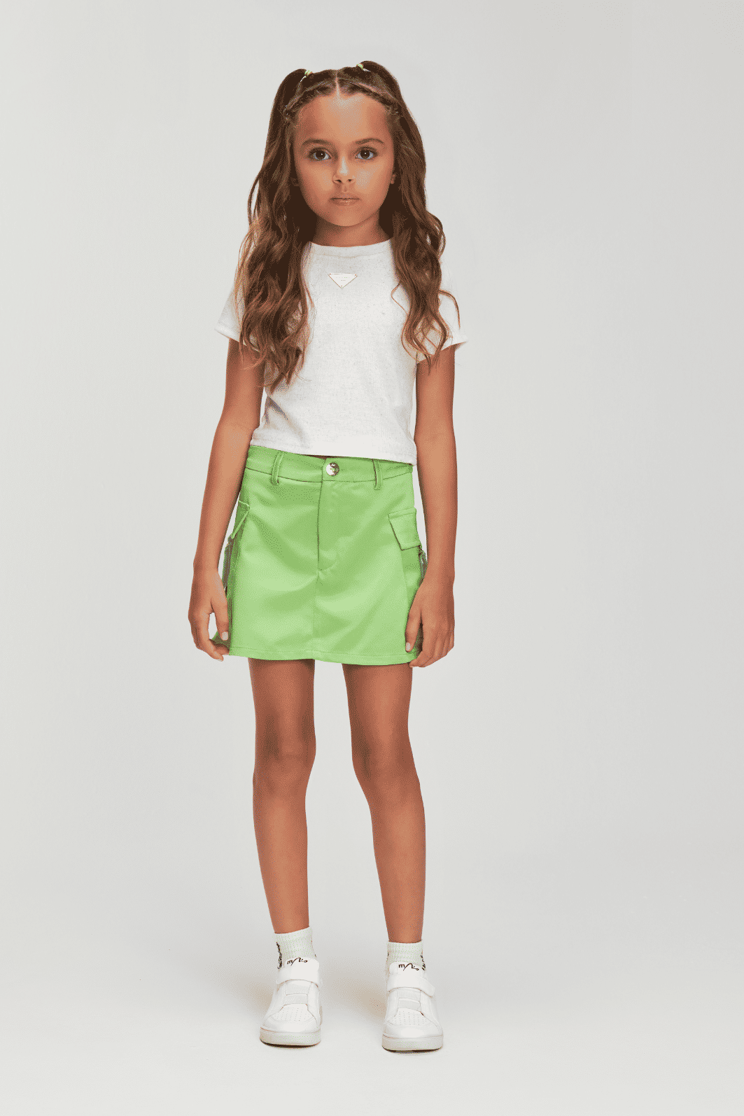 Conj. blusa de ribana e saia bolso cargo Conj. blusa de ribana e saia bolso cargo