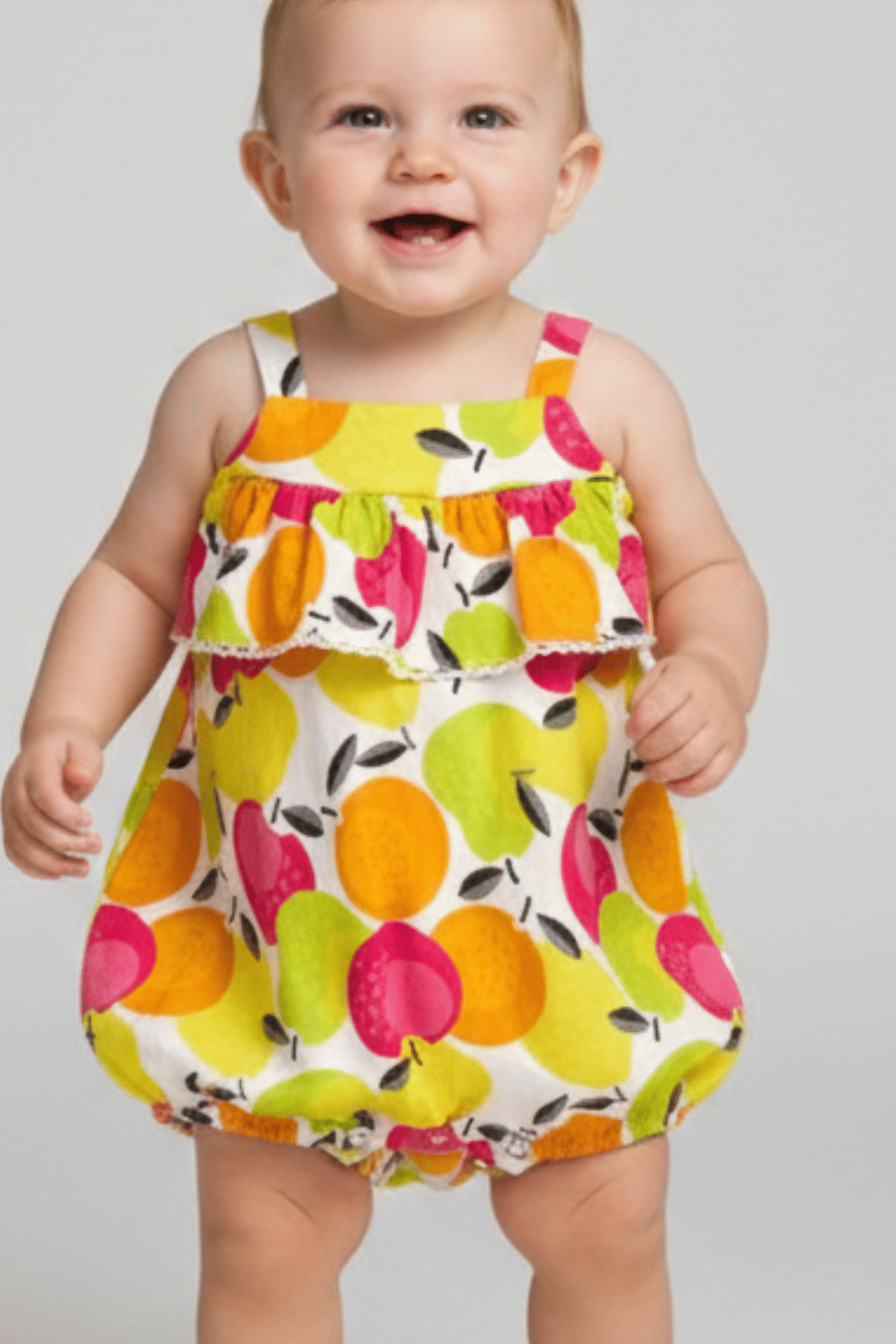 Romper de malha com babado no pala Romper de malha com babado no pala