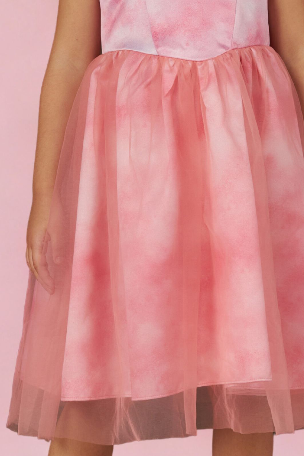 Vestido colors com aplicação de strass