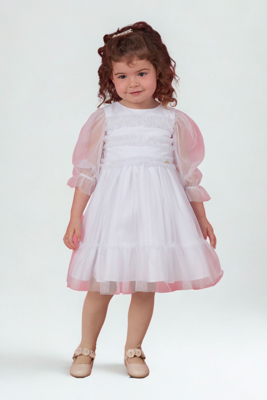 Vestido de tule detalhe peito bordado de perolas Vestido de tule detalhe peito bordado de perolas