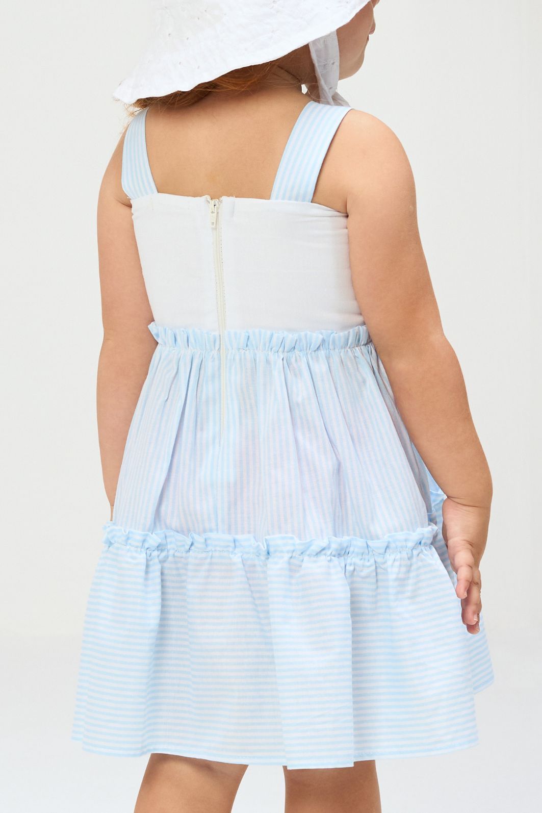 Vestido listrado com busto de renda