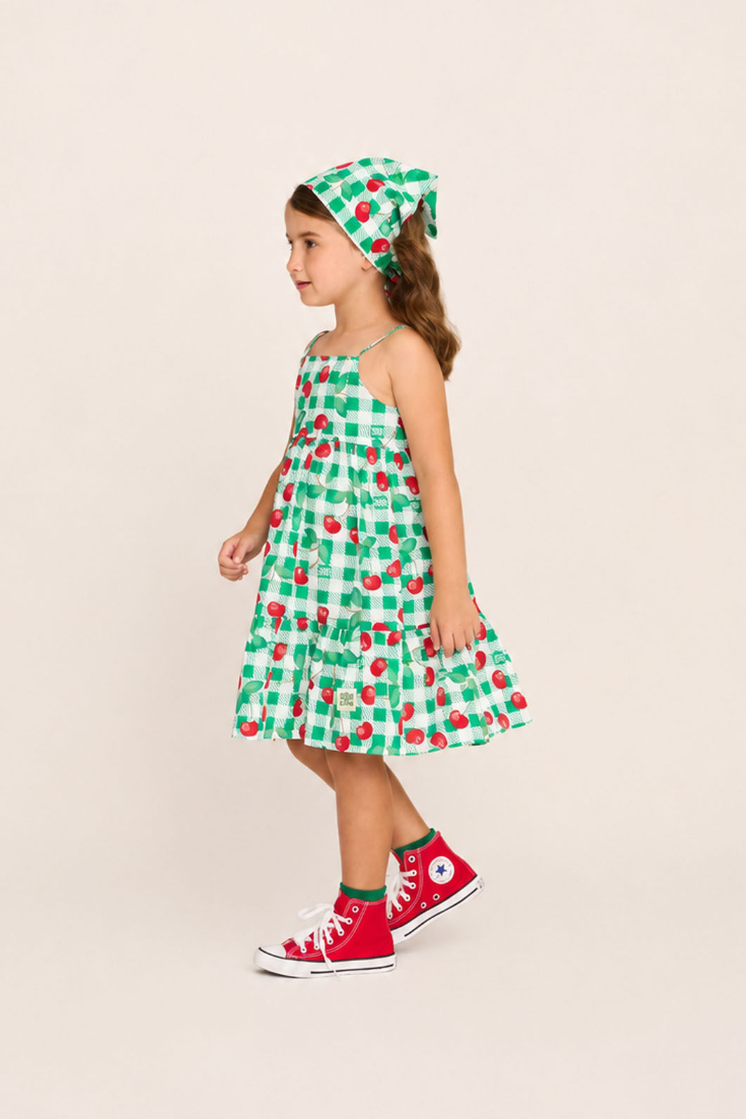 Vestido estampa xadrez e cerejas Vestido estampa xadrez e cerejas