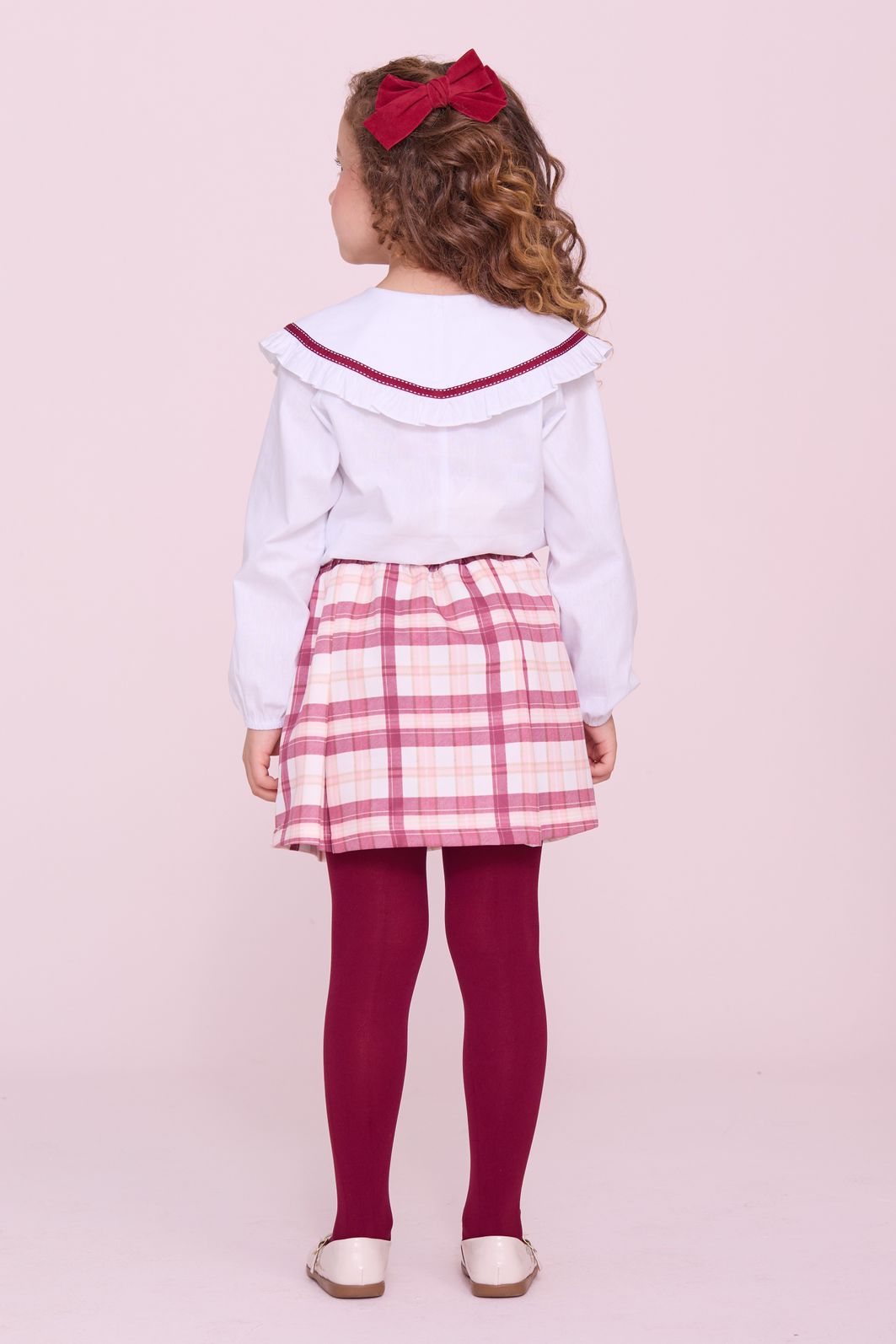 Conjunto Blusa De Tricoline E Saia De Alfaitaria Conjunto Blusa De Tricoline E Saia De Alfaitaria