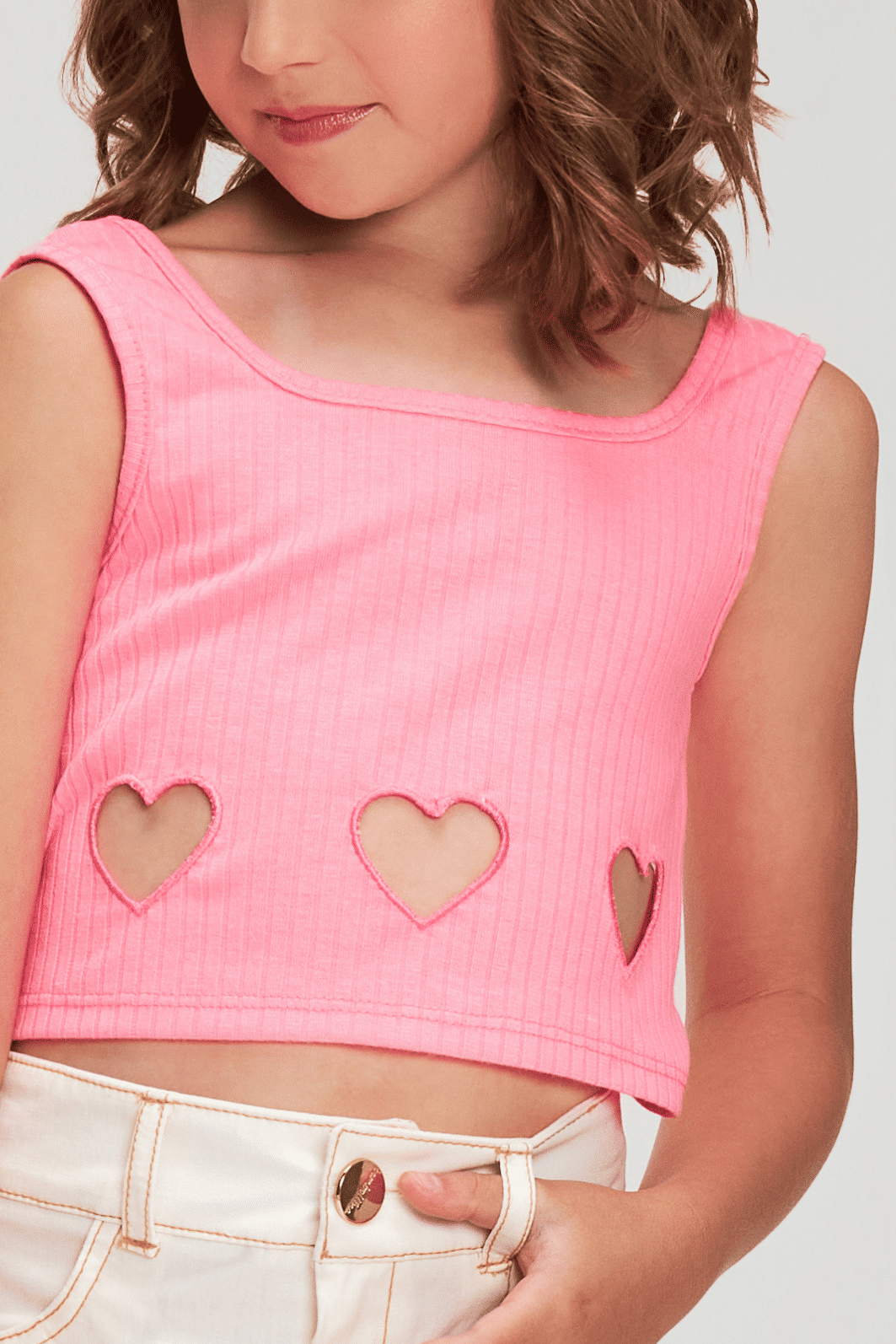 Regata com corações vazados