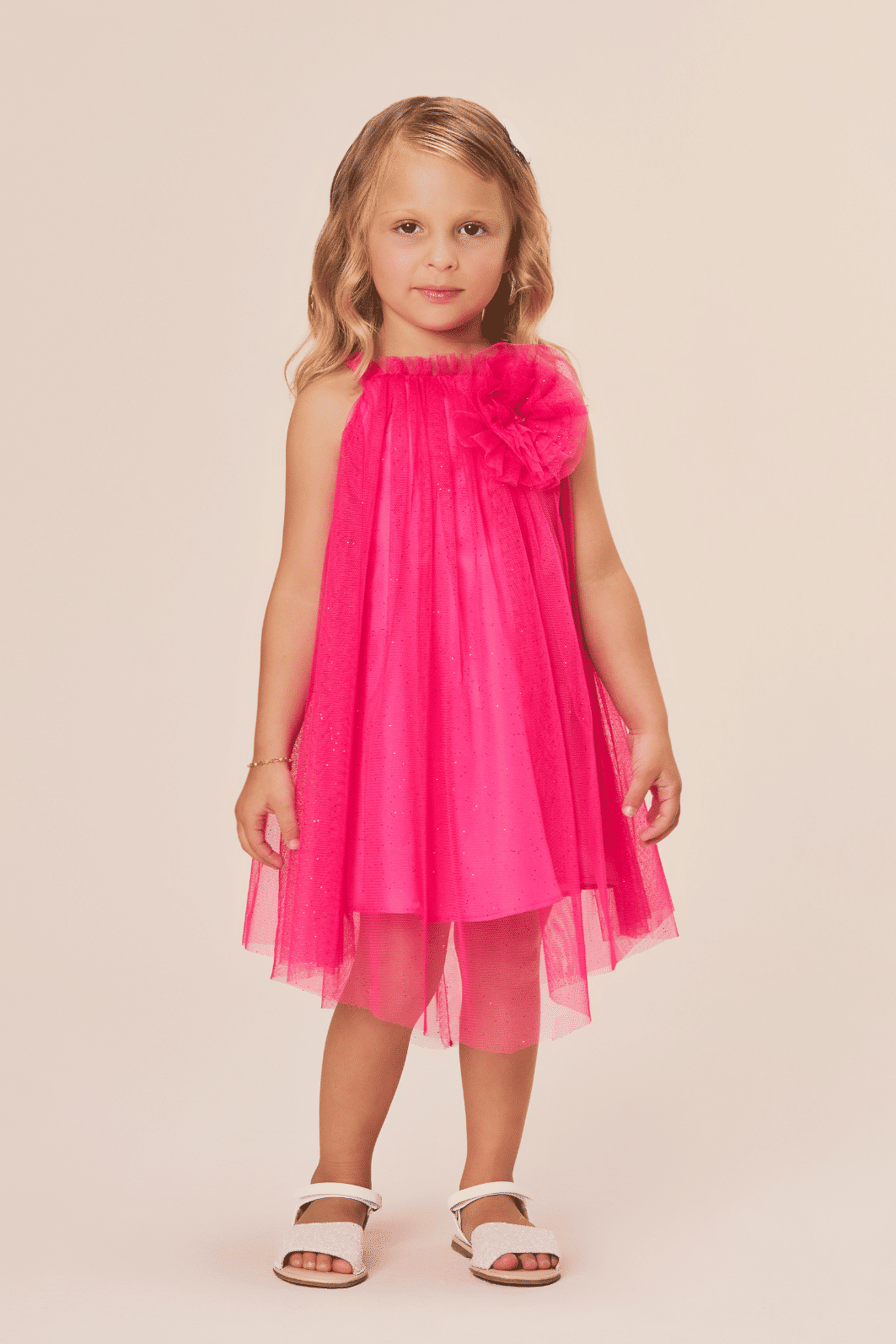 Vestido de tule com glitter e detalhe de flor Vestido de tule com glitter e detalhe de flor