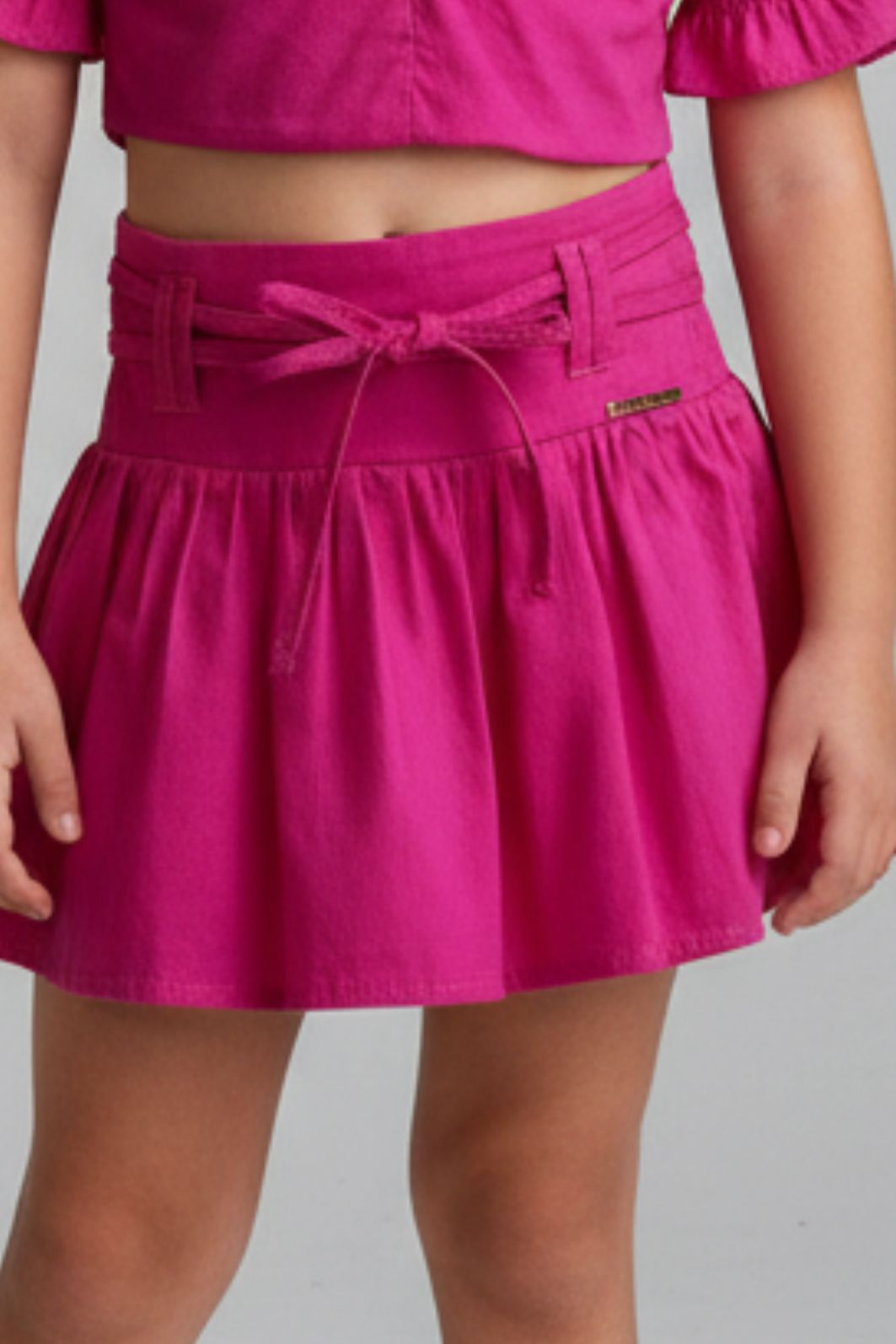 Conjunto blusa e saia de tricoline Conjunto blusa e saia de tricoline