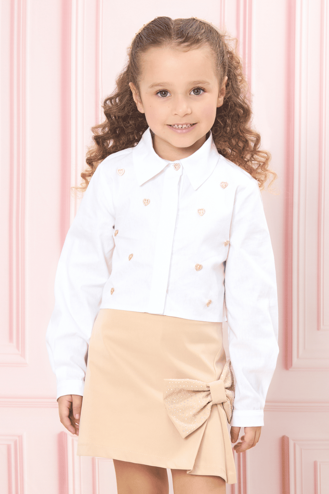 Camisa de tricoline com aplique de corações Camisa de tricoline com aplique de corações