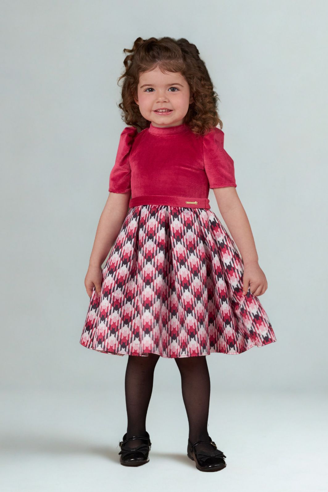 Vestido com veludo e cetim bucol estampado Vestido com veludo e cetim bucol estampado