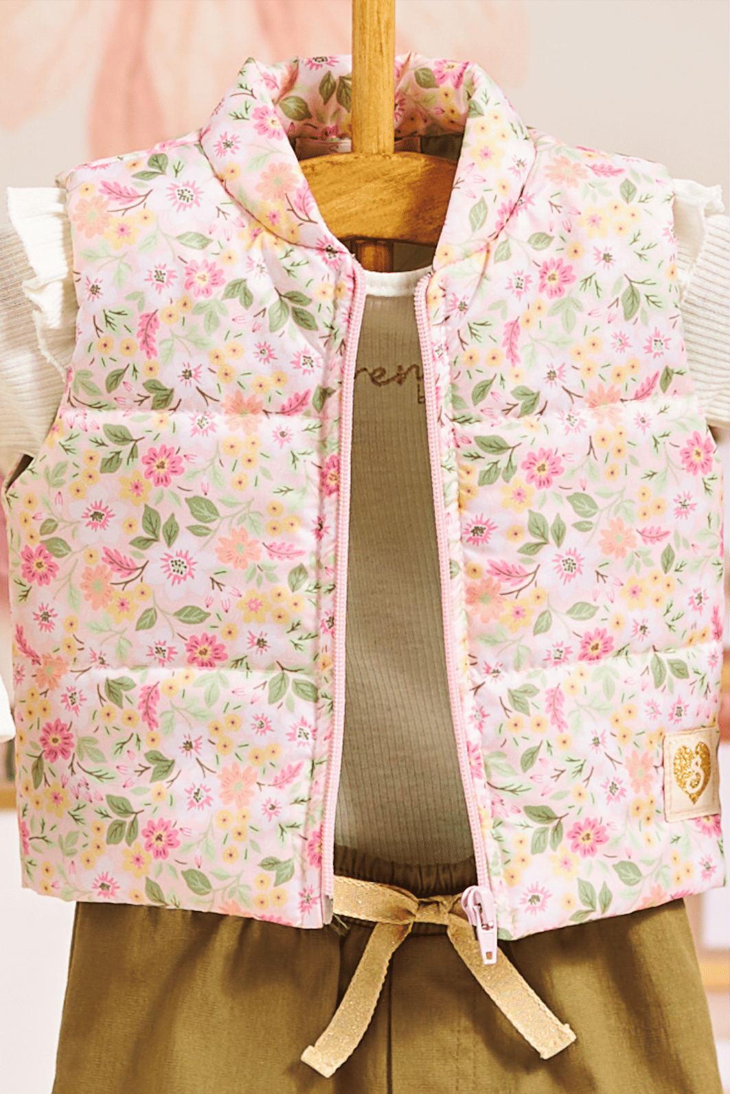 Colete matelado com estampa floral