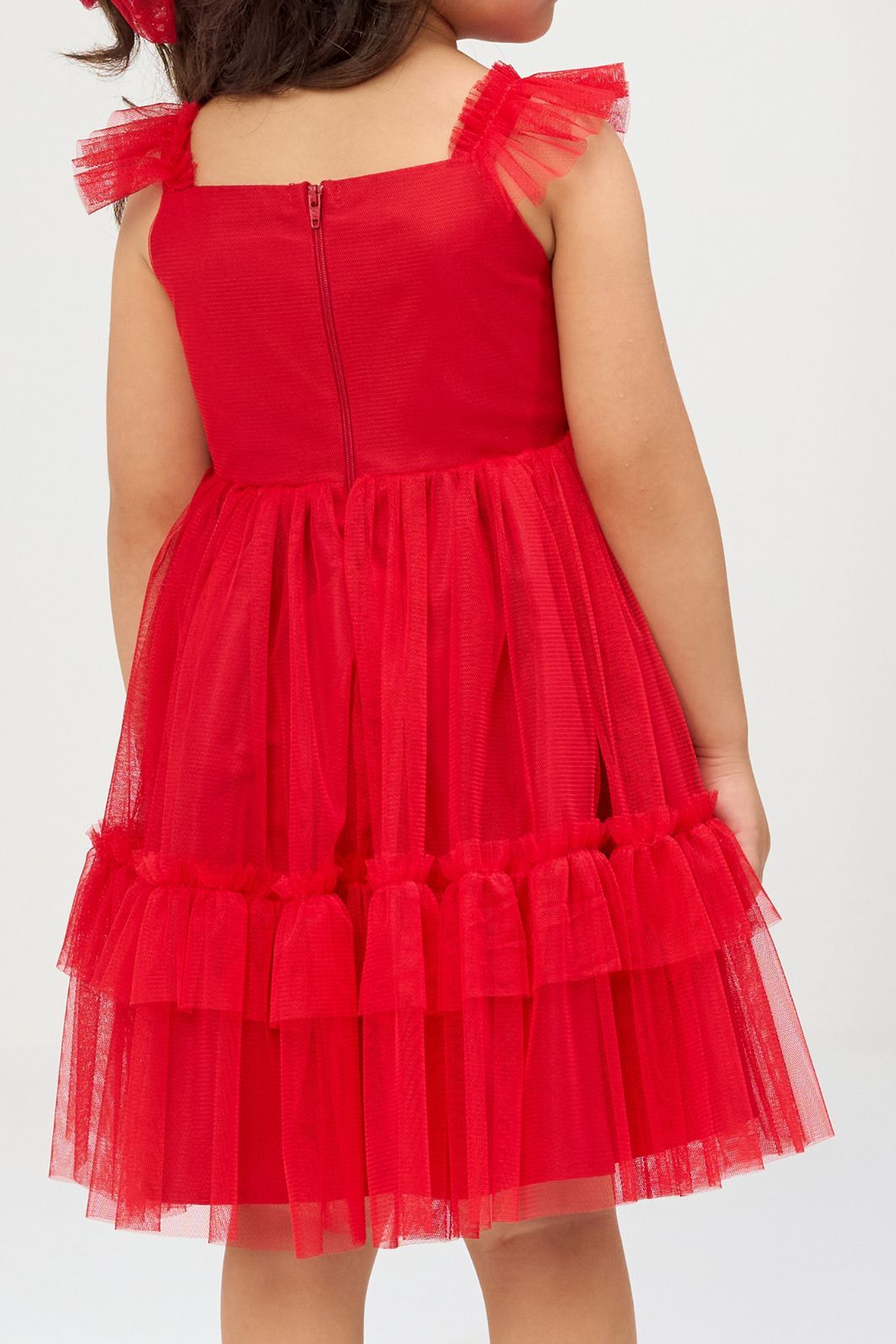 Vestido de tule com strass no peito Vestido de tule com strass no peito