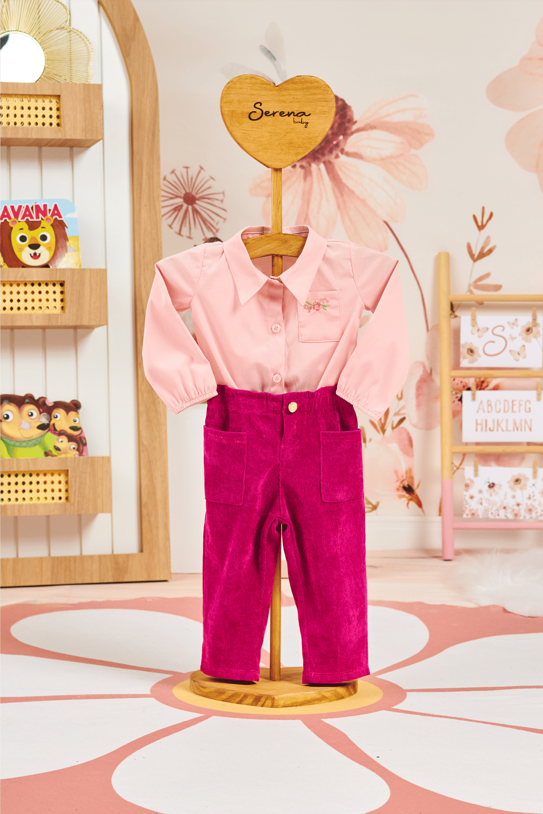 Body de tricoline com bolso bordado Body de tricoline com bolso bordado