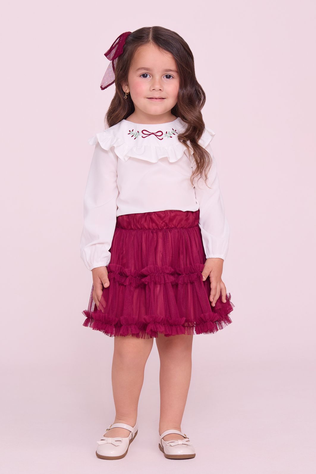 Conjunto Blusa Com Bordado E Saia De Tule Conjunto Blusa Com Bordado E Saia De Tule