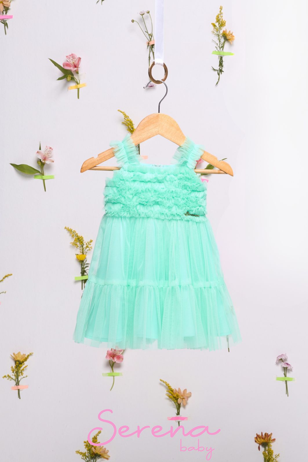 Vestido de tule com babados no peito Vestido de tule com babados no peito