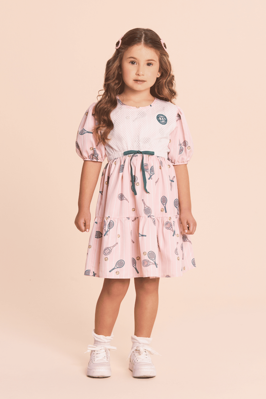 Vestido com estampa e tela Vestido com estampa e tela