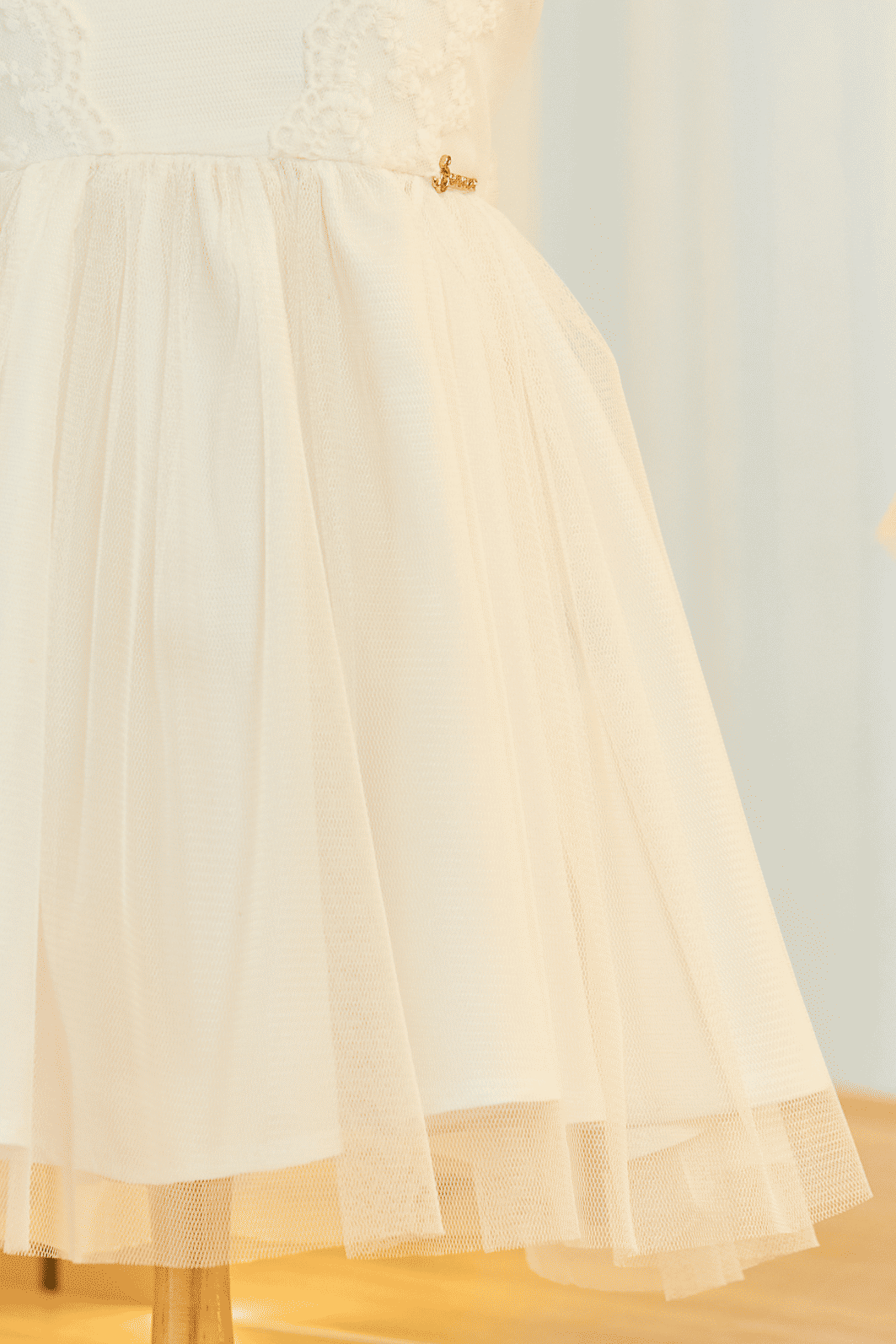 Vestido batismo de tule bordado Vestido batismo de tule bordado