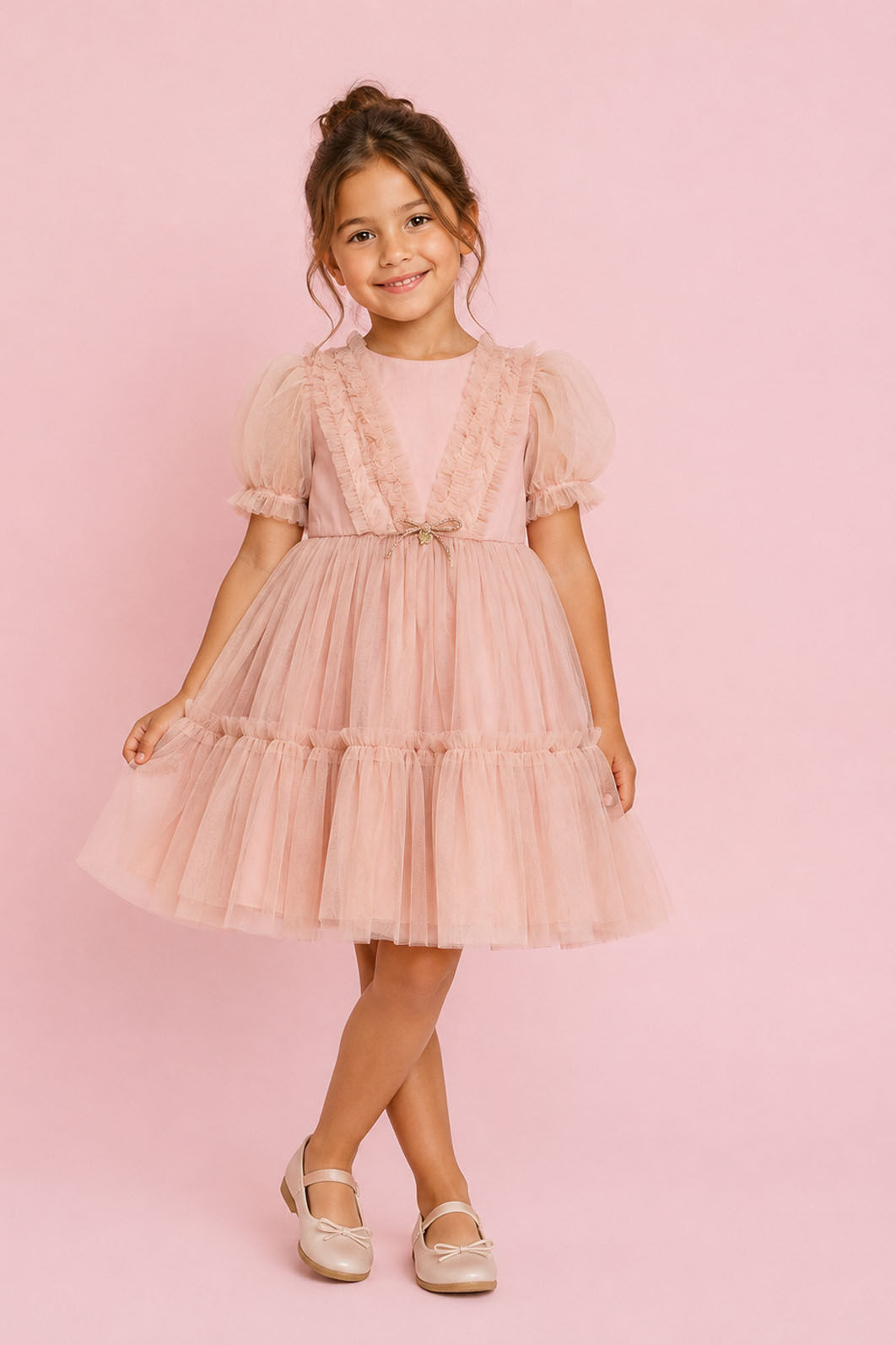 Vestido De Tule Com Laço De Tubo Strass Na Cintura Vestido De Tule Com Laço De Tubo Strass Na Cintura