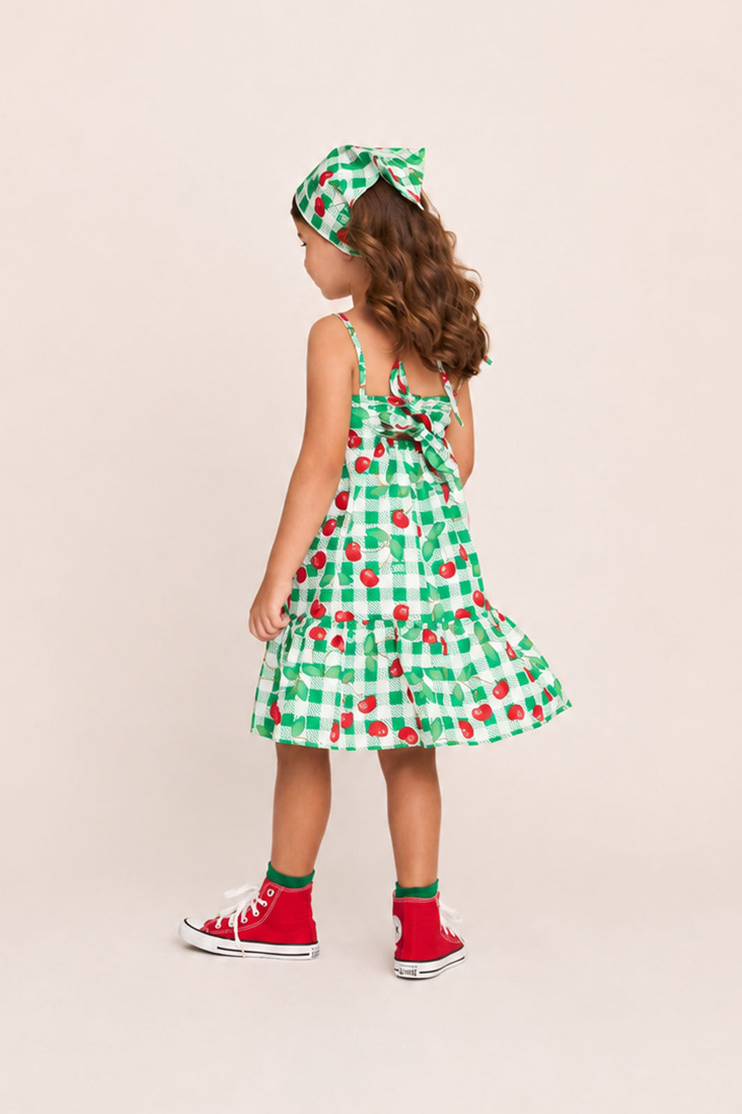 Vestido estampa xadrez e cerejas Vestido estampa xadrez e cerejas