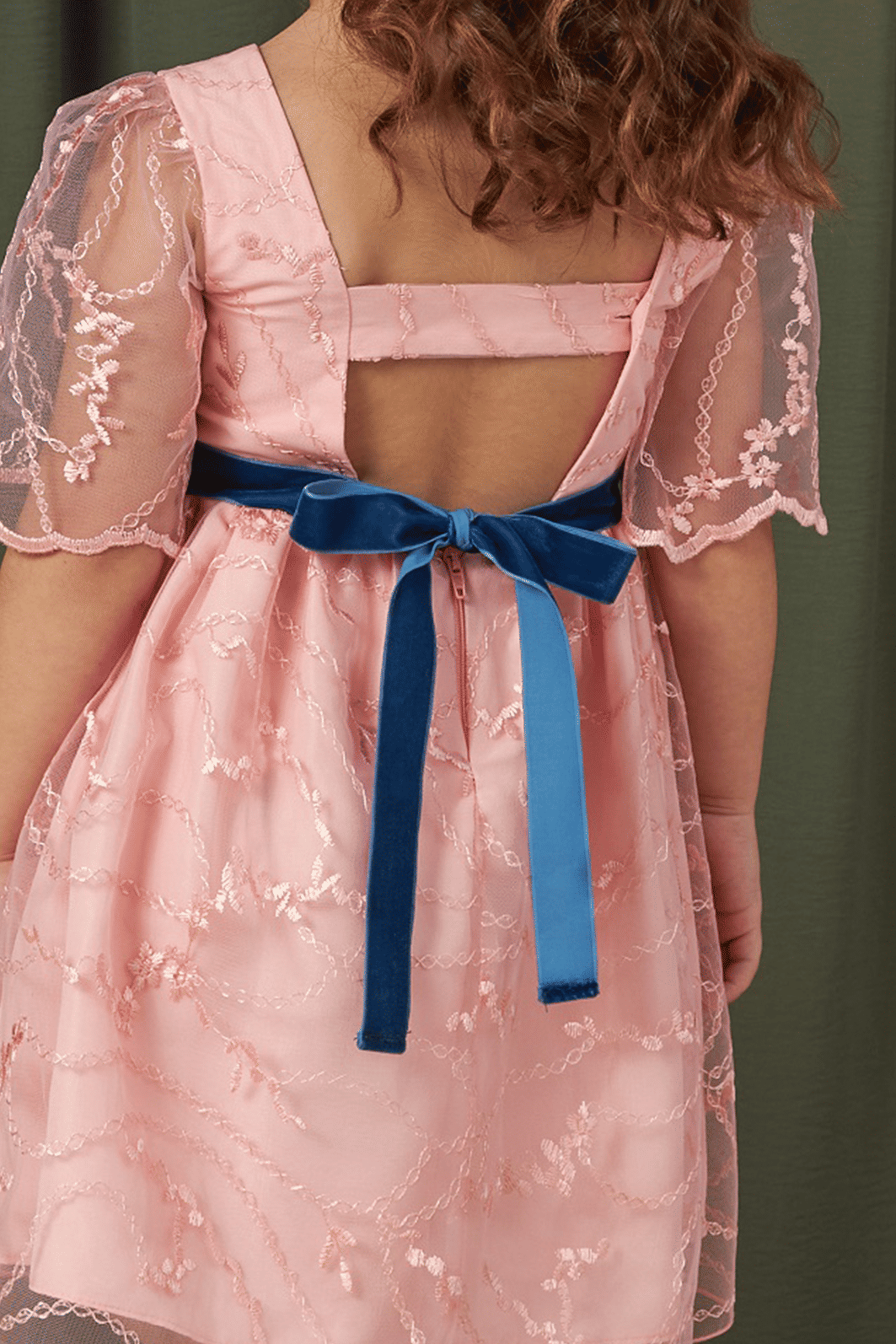 Vestido de tule bordado Vestido de tule bordado