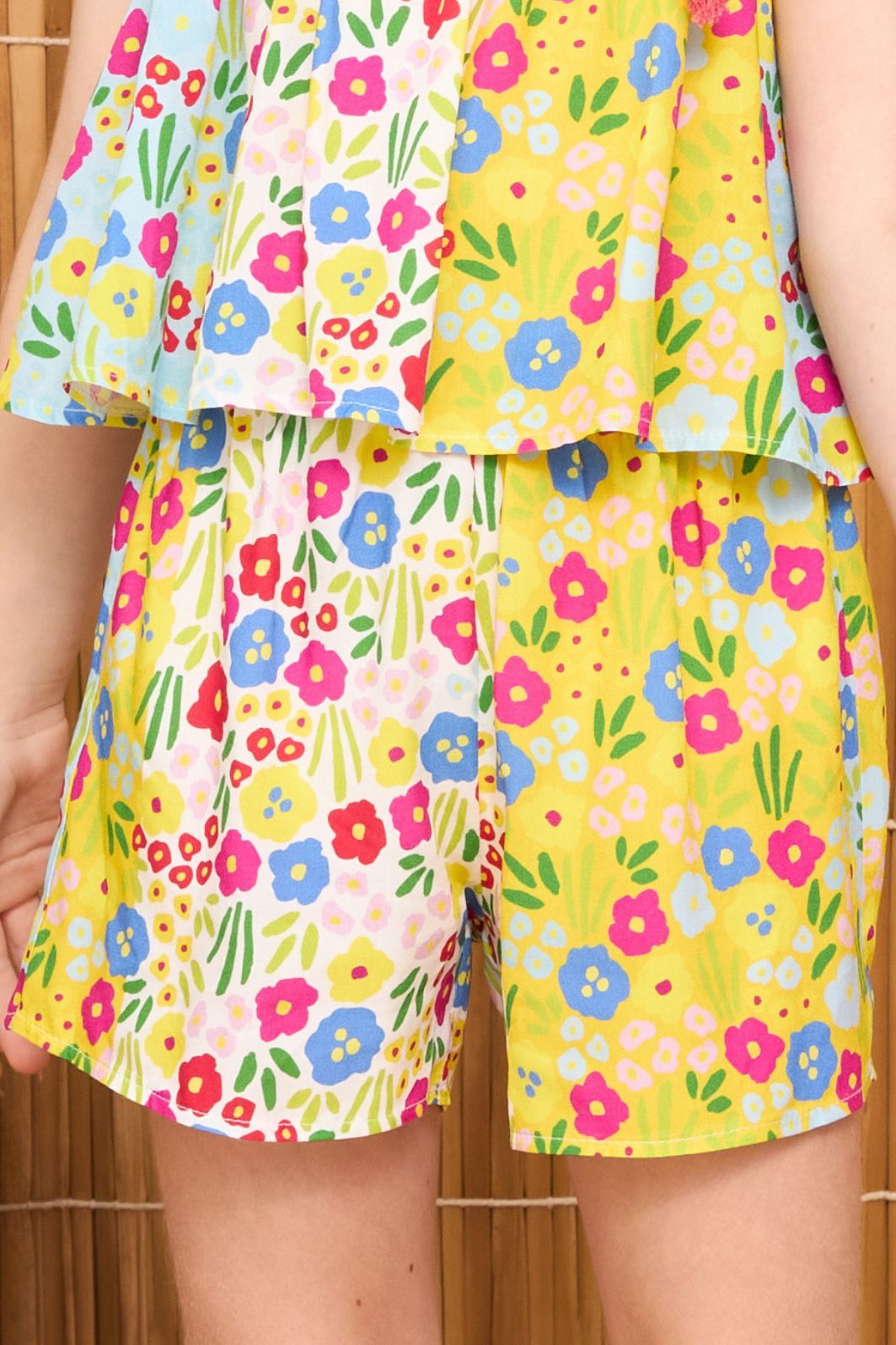 Conjunto estampado com alcinhas Conjunto estampado com alcinhas