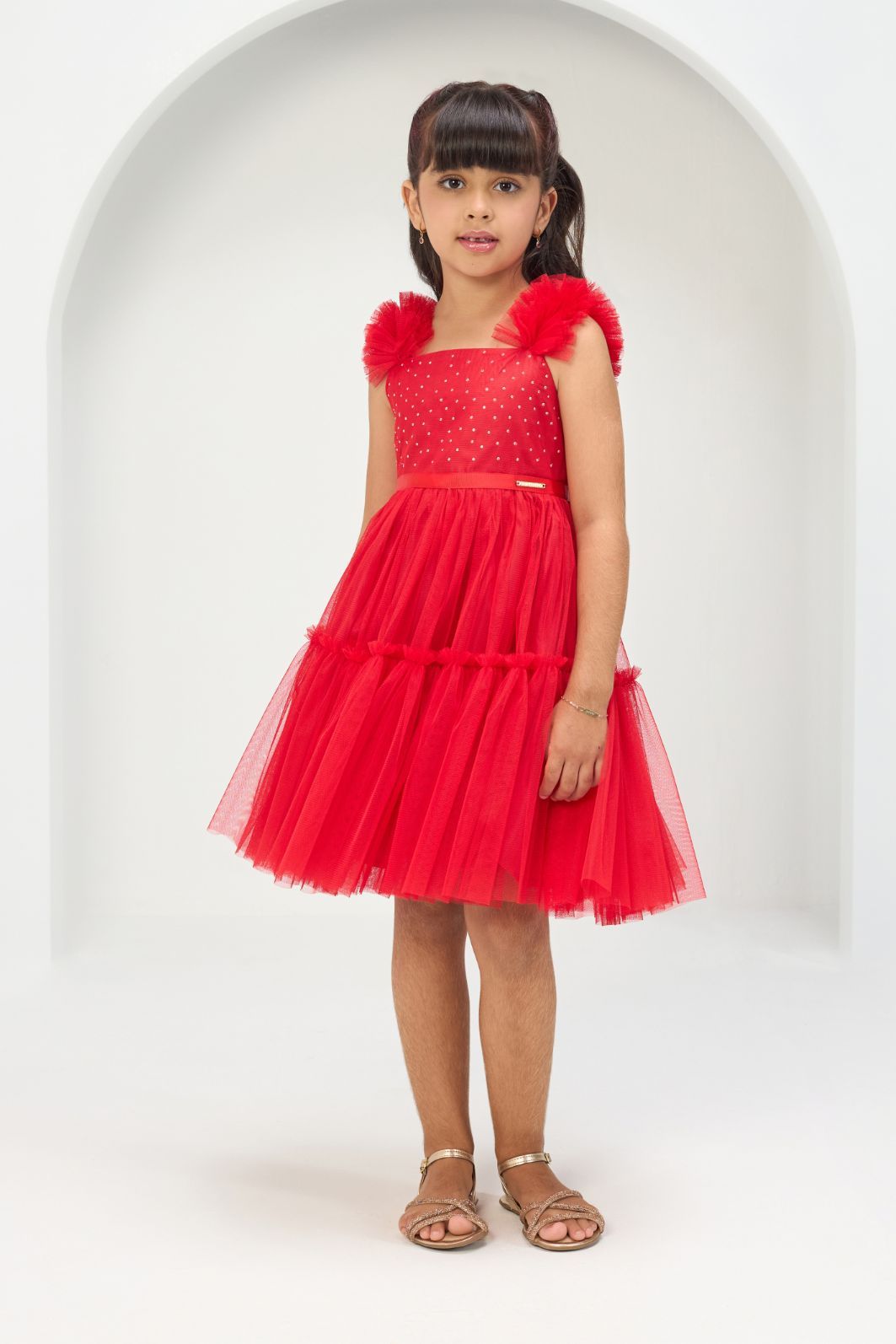 Vestido de tule com strass no peito Vestido de tule com strass no peito