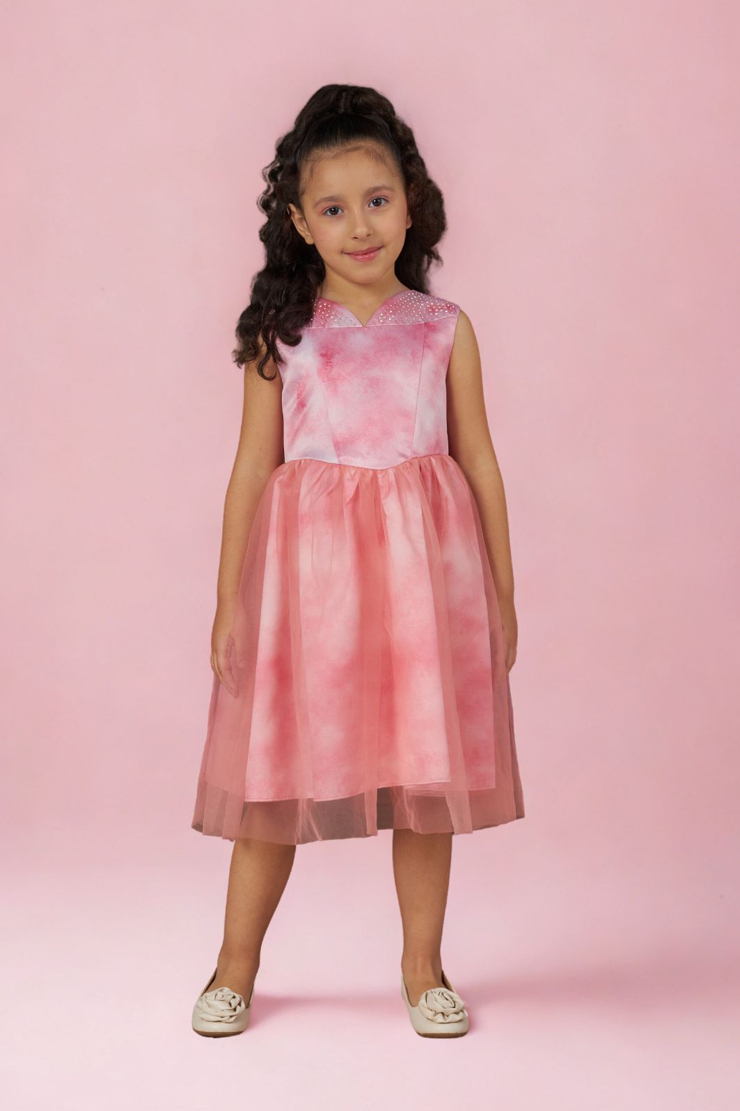 Vestido colors com aplicação de strass