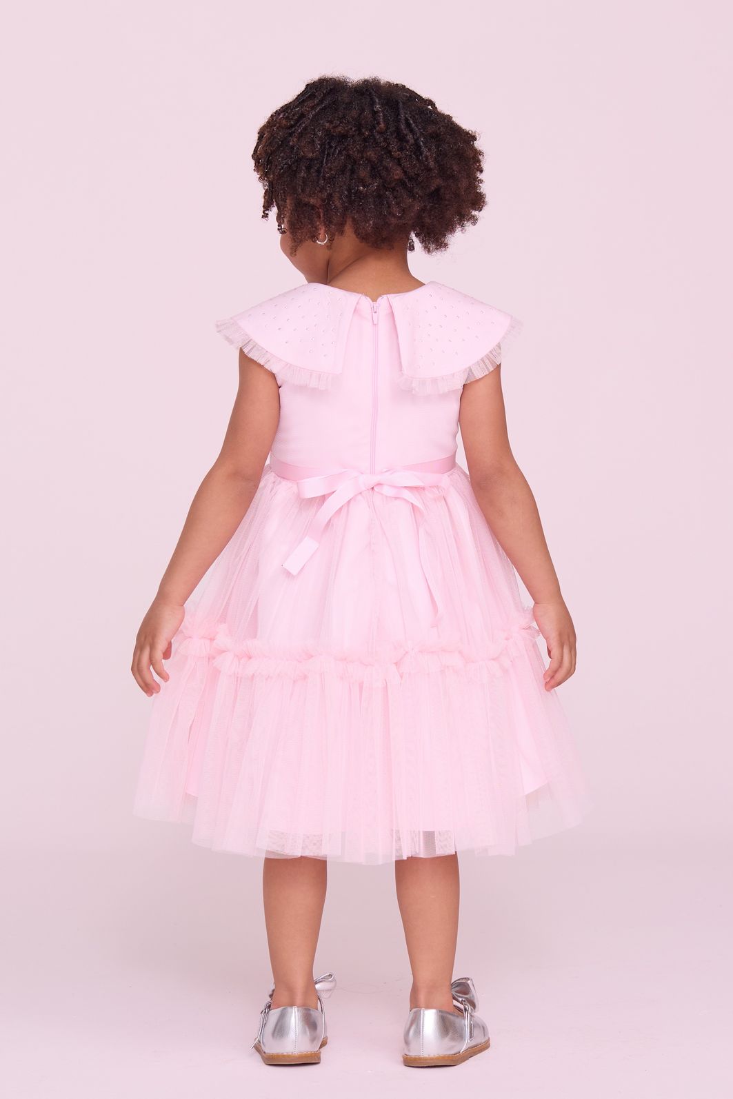 Vestido De Tule Com Strass Na Gola Vestido De Tule Com Strass Na Gola