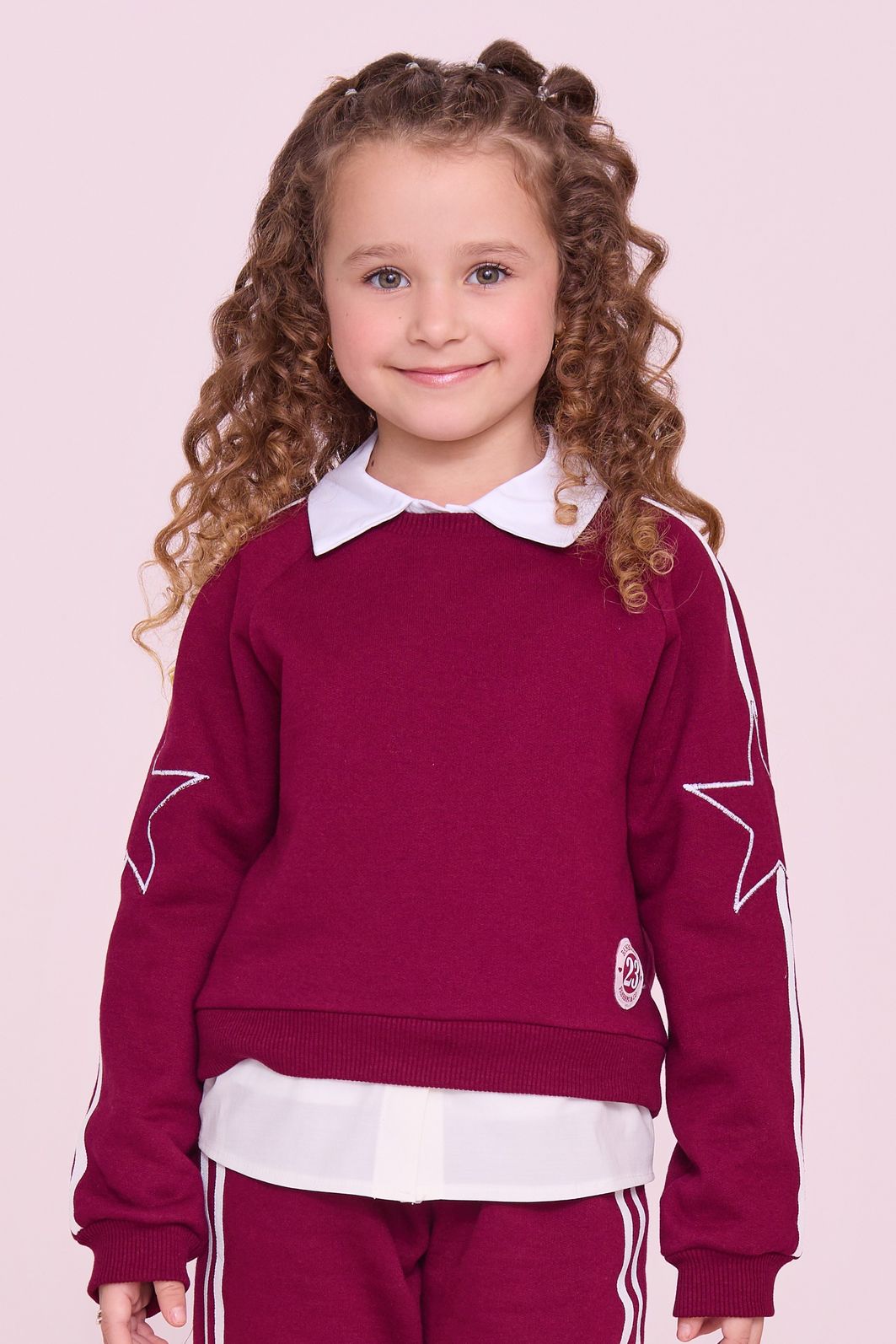 Blusa Moletom Com Bordados De Estrela Nas Mangas Blusa Moletom Com Bordados De Estrela Nas Mangas